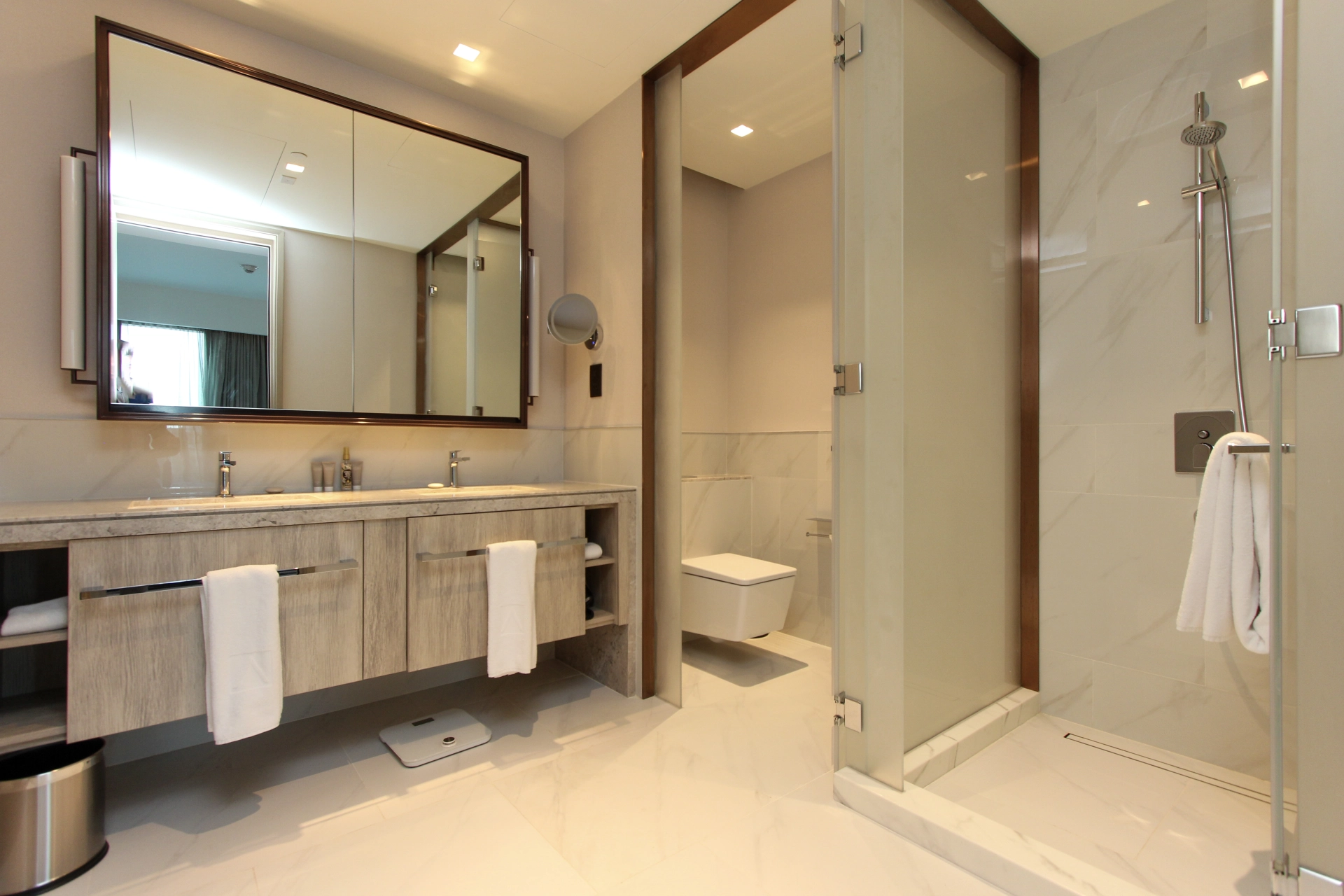 Sea and Burj View | Furnished | Vacant Now