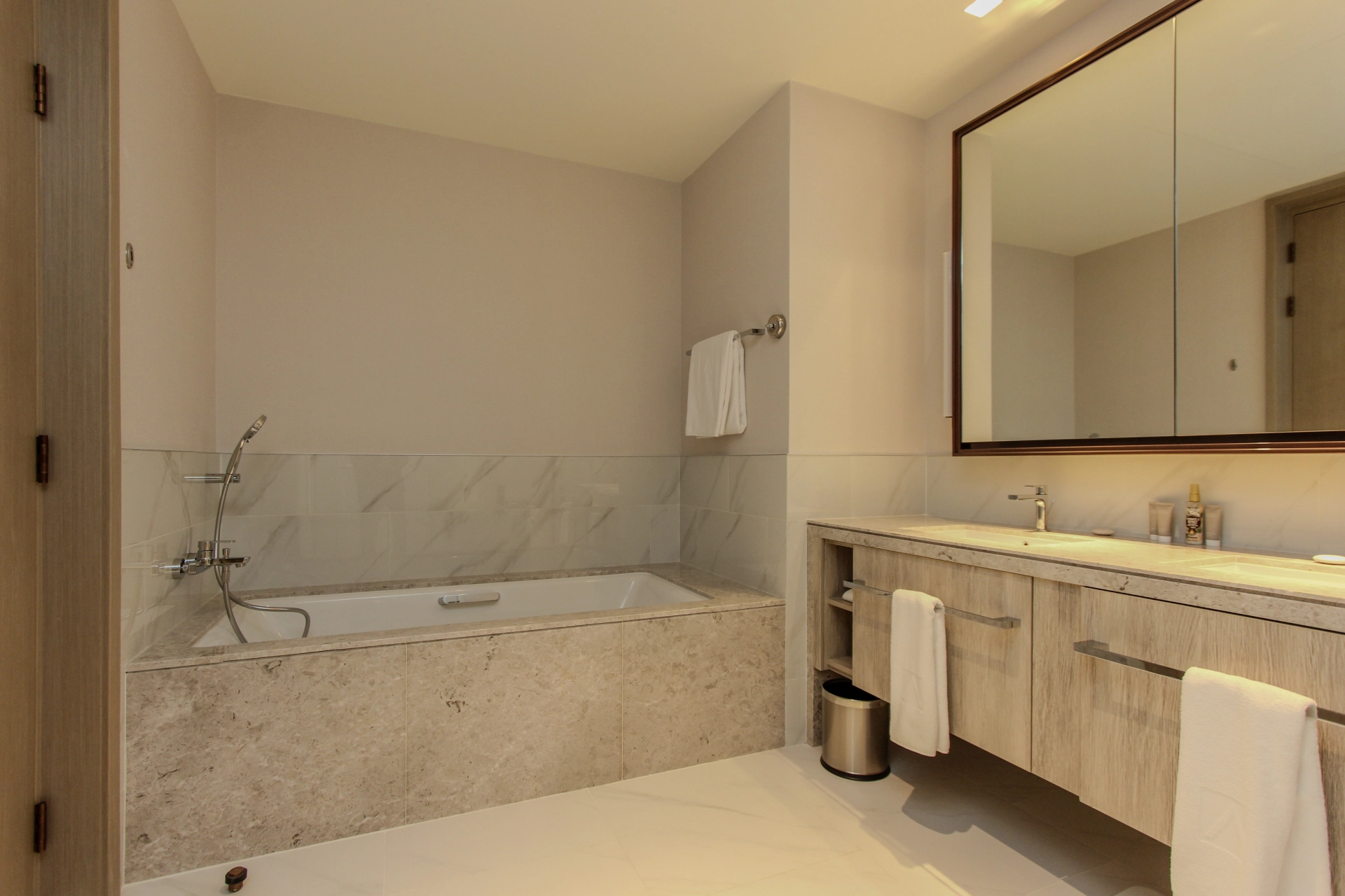 Sea and Burj View | Furnished | Vacant Now