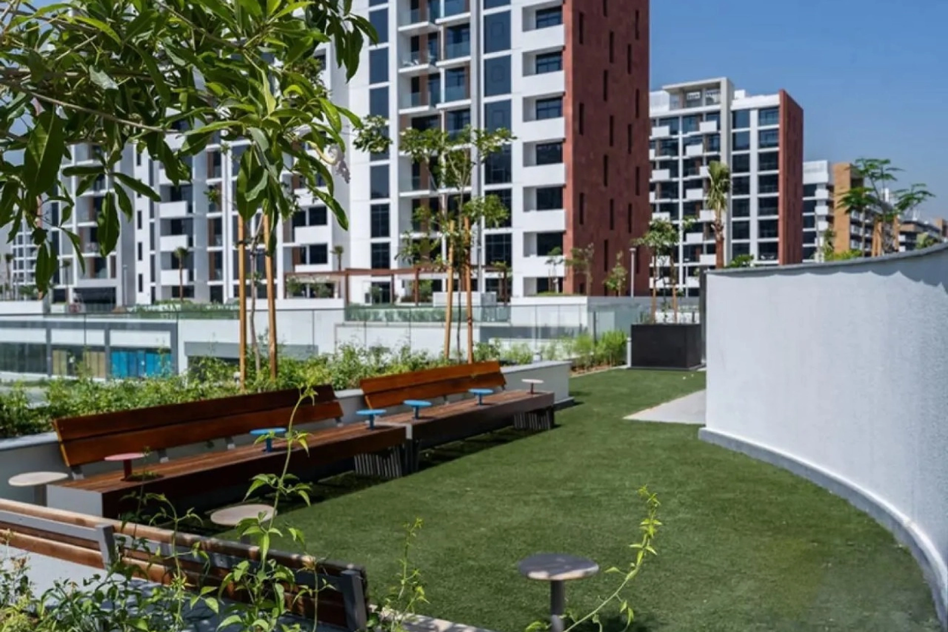 TENANTED | GREAT ROI | FURNISHED WITH BALCONY