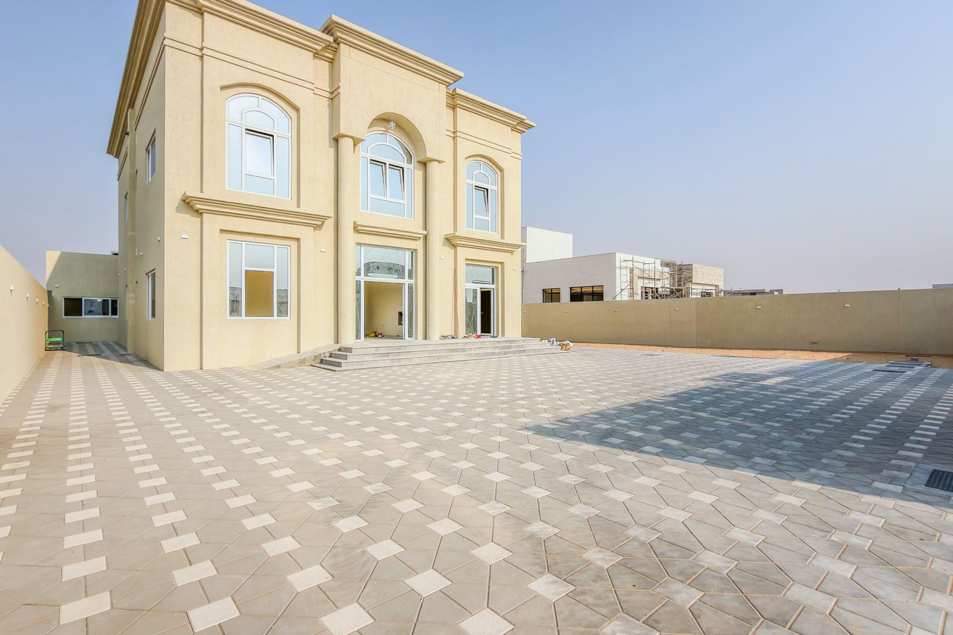 BRAND NEW VILLA | MAJLIS | 5 BEDS + MAIDS