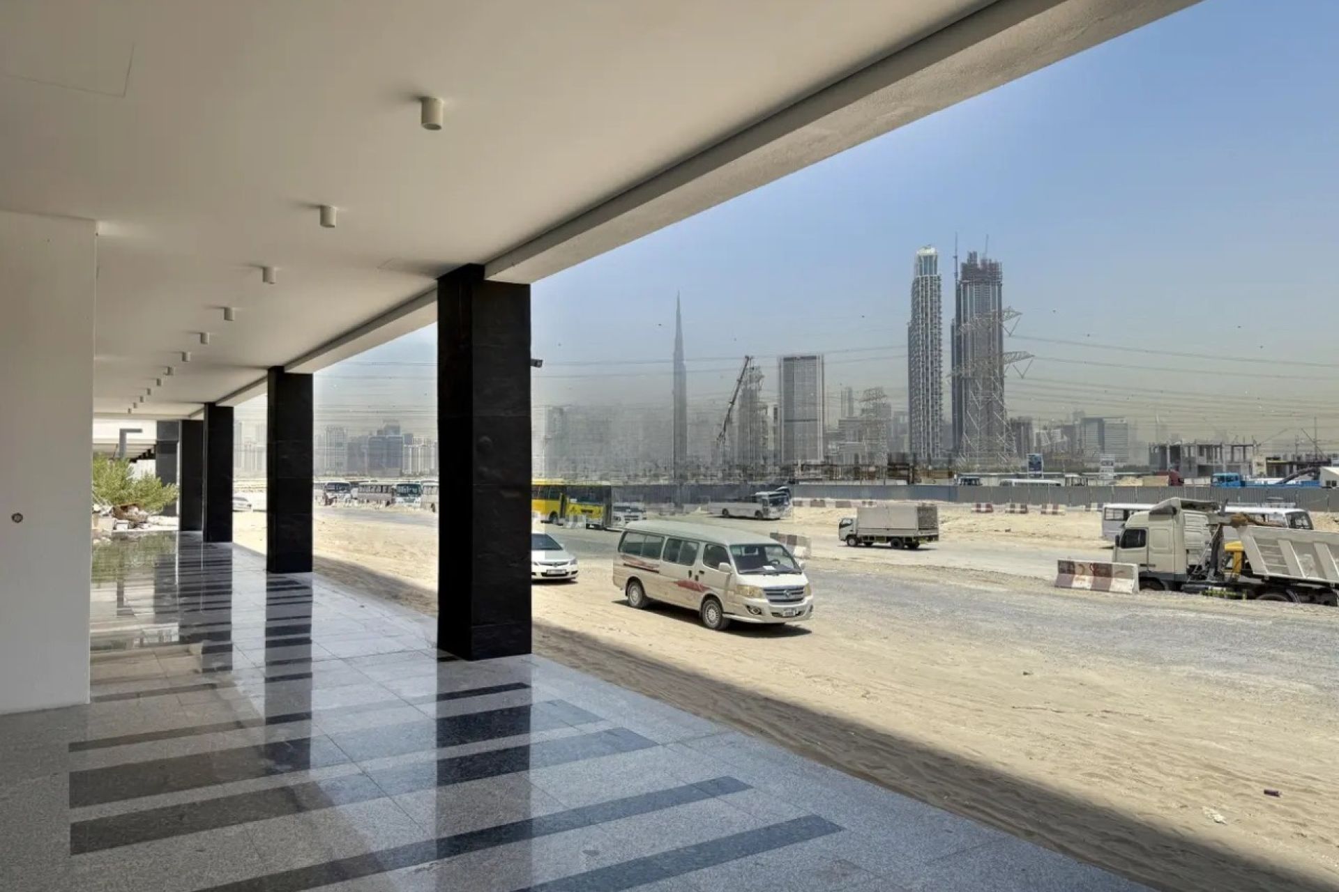 IDEAL COMMERCIAL SPACE | SCENIC LAGOON VIEW