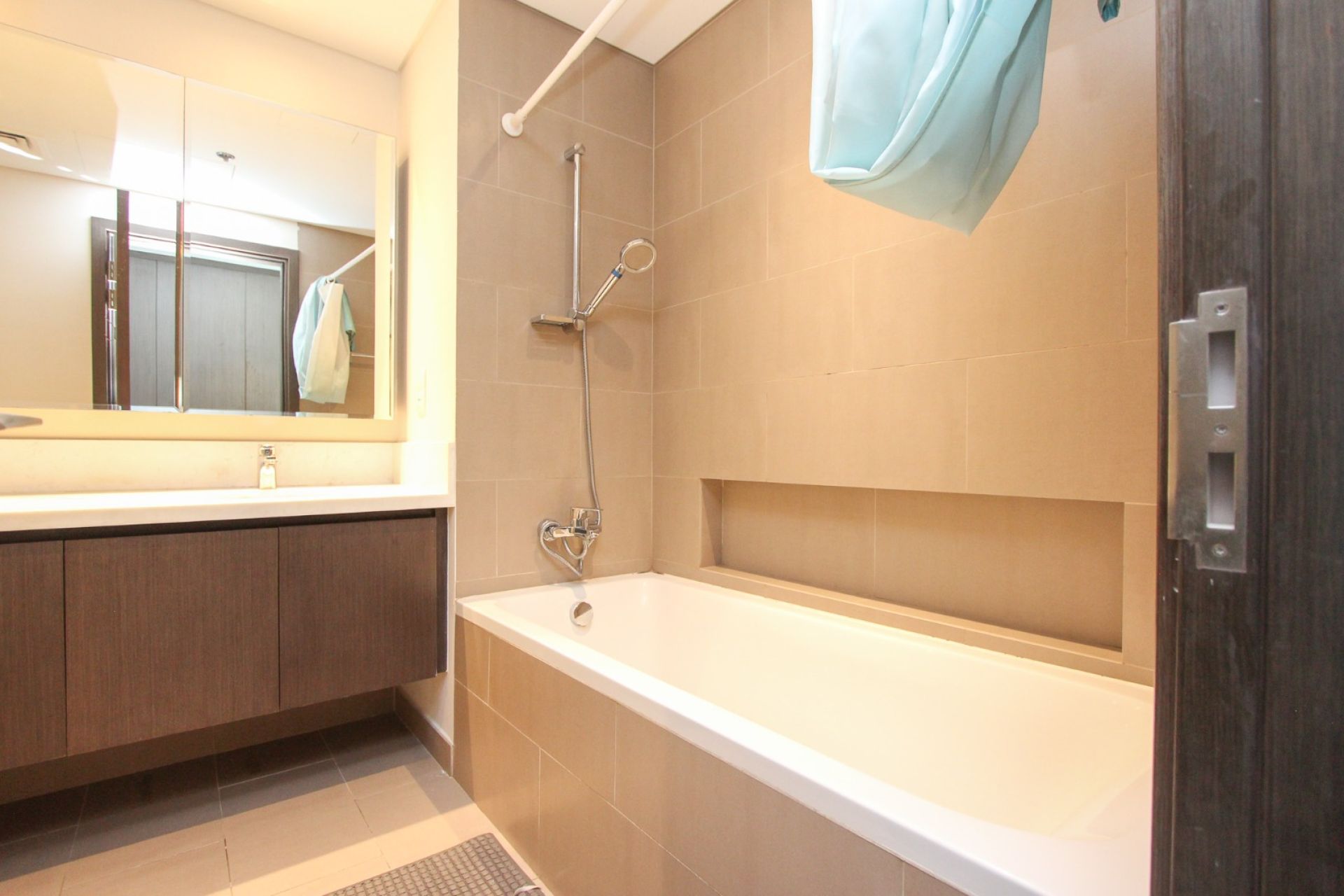 Vacant Soon | Mid Floor | Park and Canal View