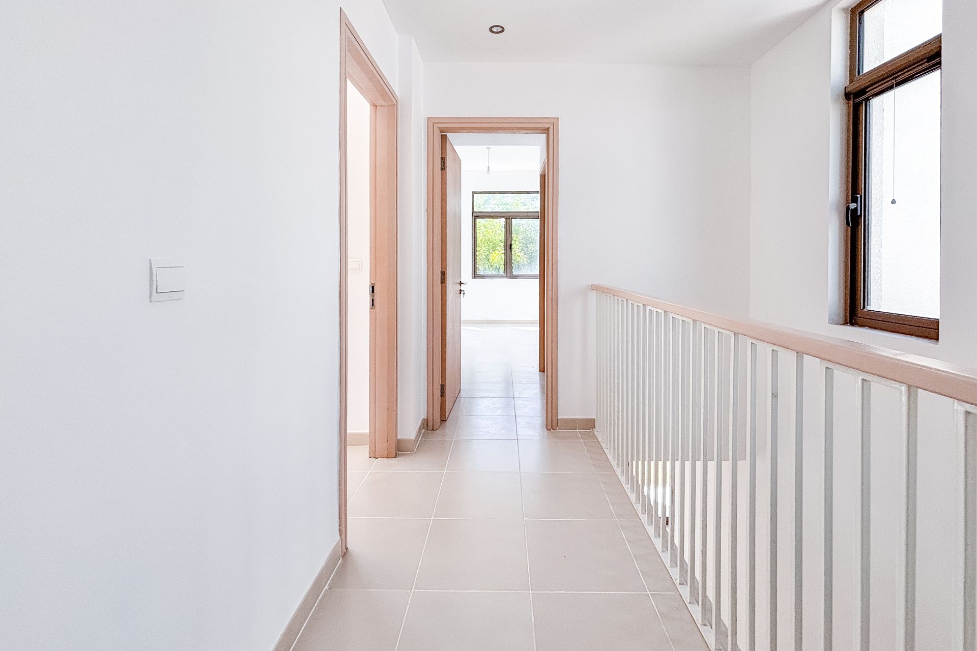 SINGLE ROW | SPACIOUS 3 BEDROOMS | NEXT TO PARK