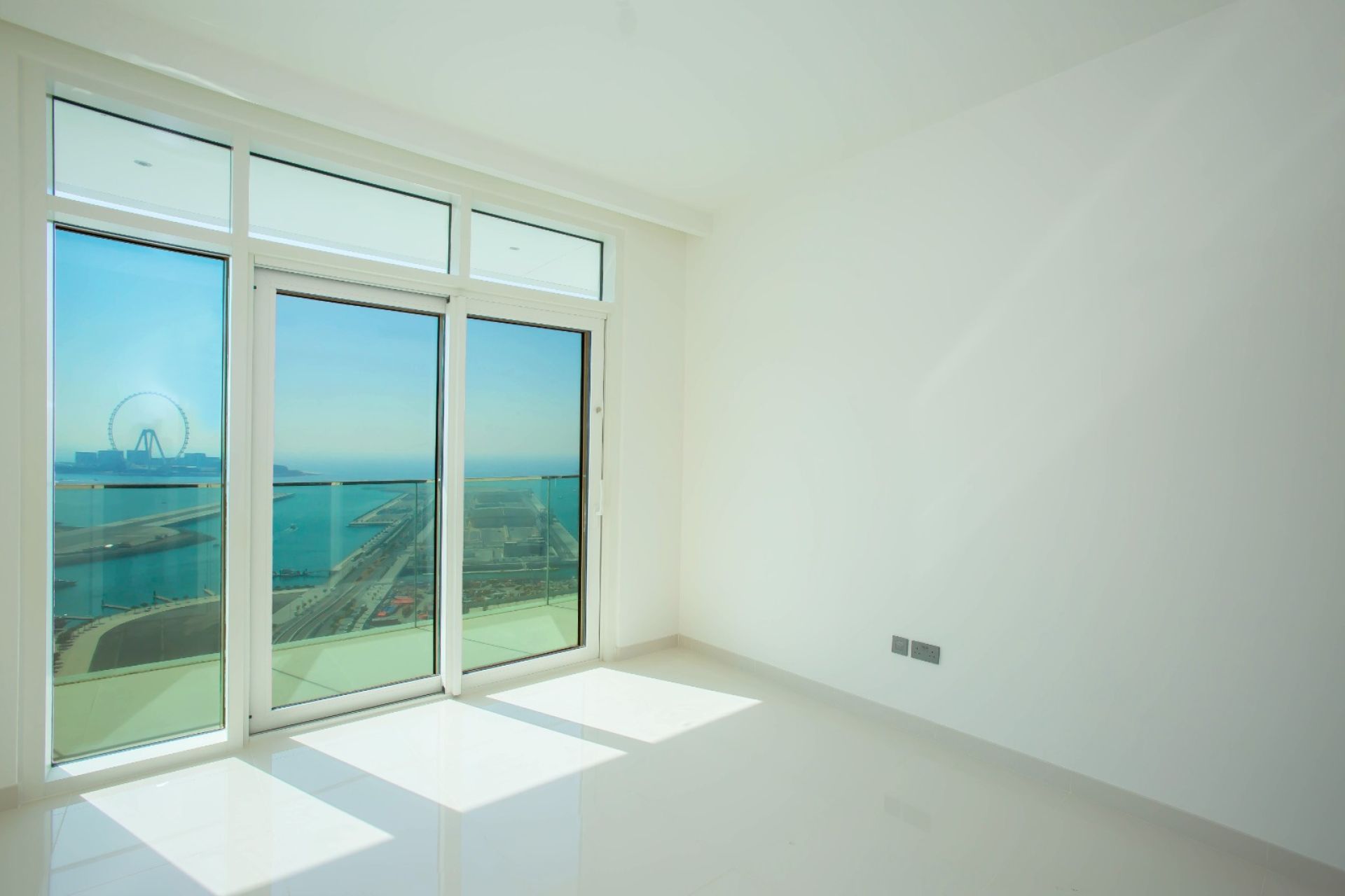 MARINA AND SEA VIEW | SPACIOUS | VACANT FROM MARCH