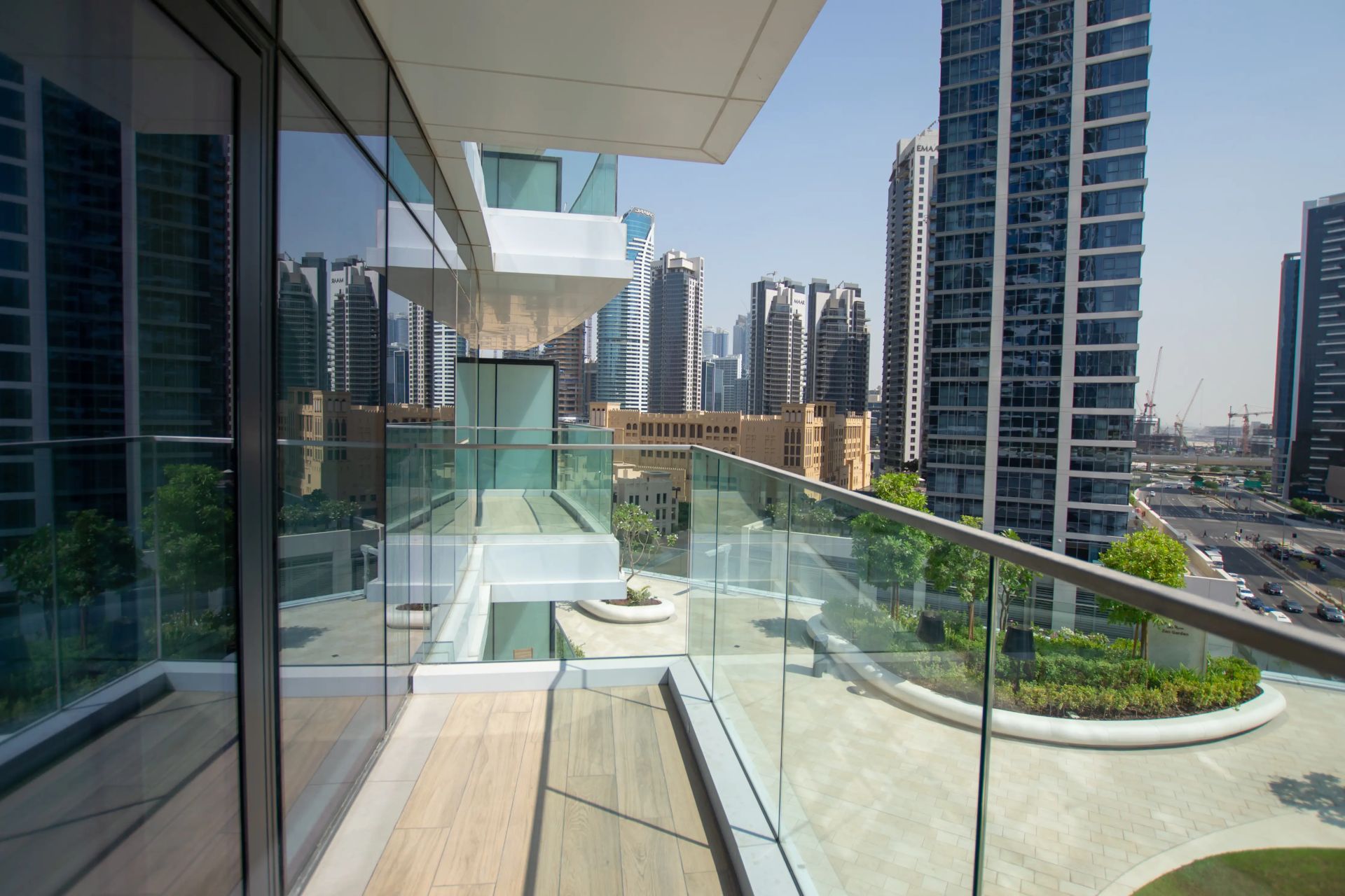 SPACIOUS| READY TO MOVE| VACANT | PRIME LOCATION