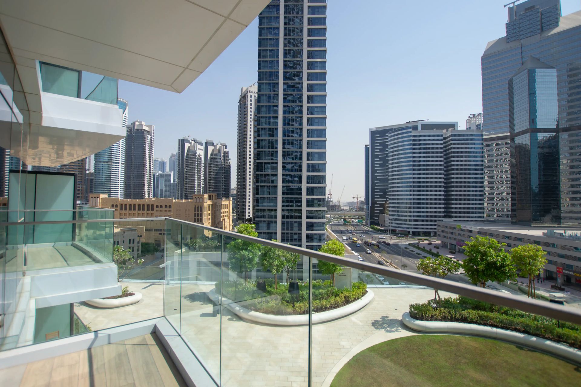 SPACIOUS| READY TO MOVE| VACANT | PRIME LOCATION