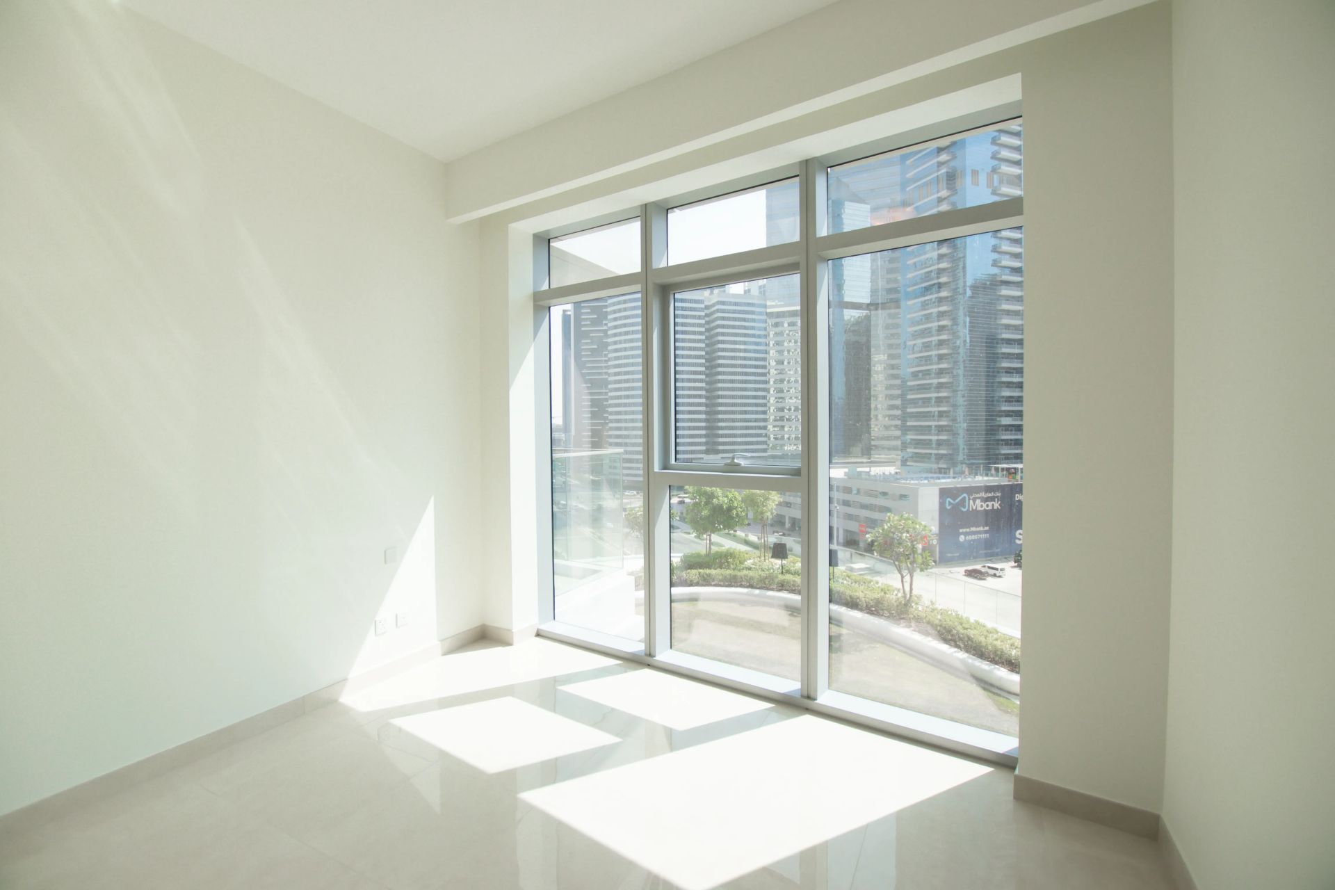 SPACIOUS| READY TO MOVE| VACANT | PRIME LOCATION