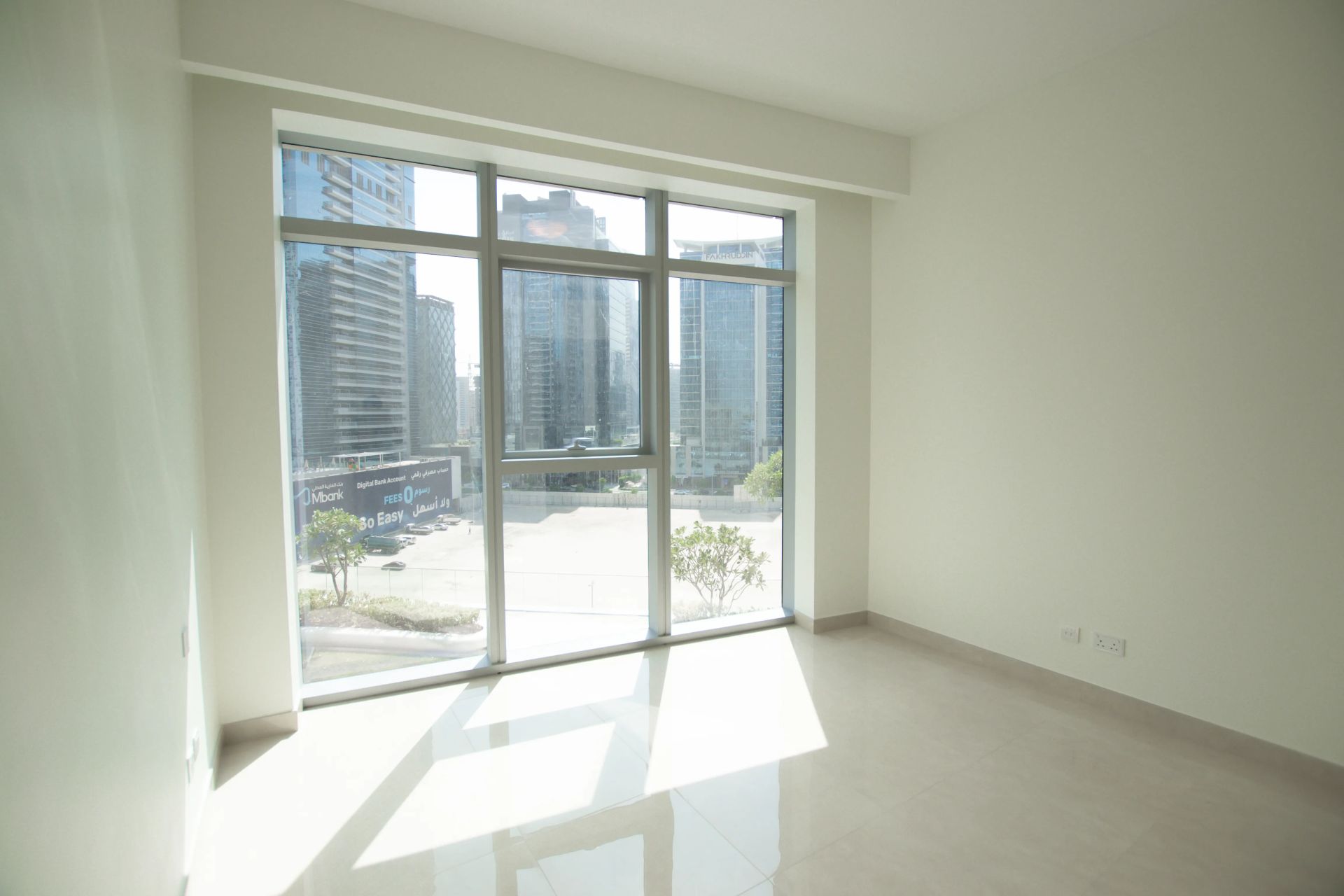 SPACIOUS| READY TO MOVE| VACANT | PRIME LOCATION