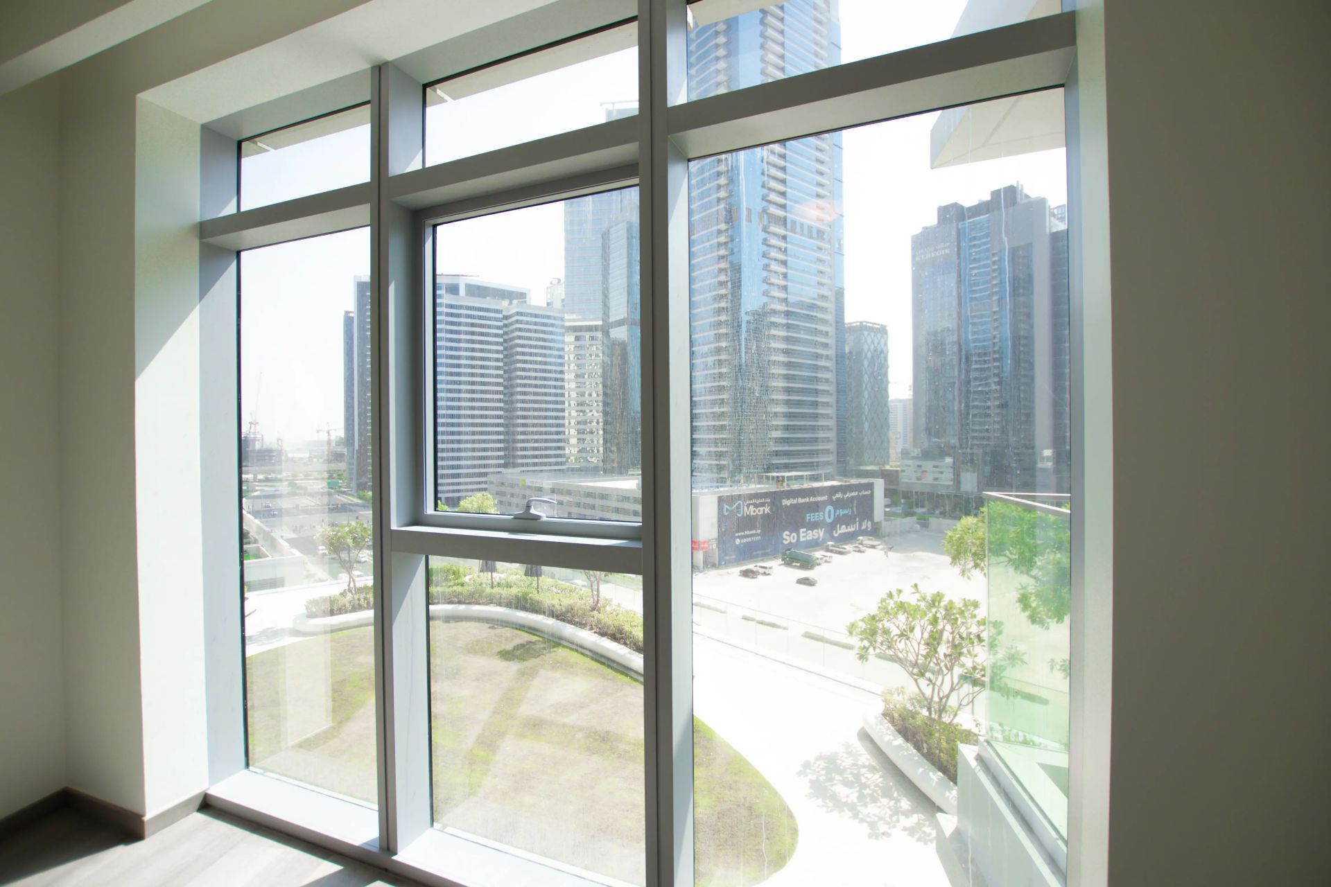 SPACIOUS| READY TO MOVE| VACANT | PRIME LOCATION