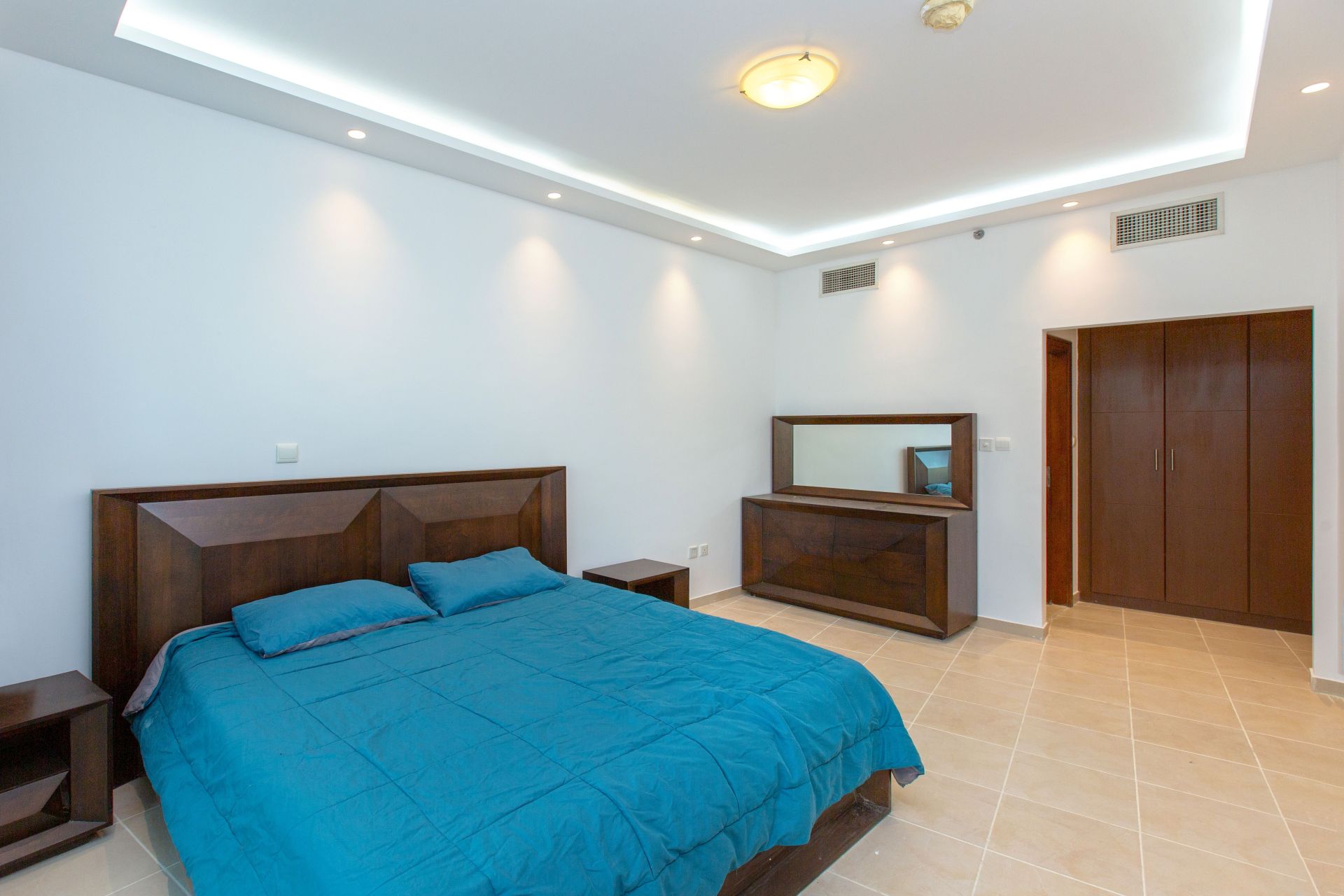 HIGH FLOOR | FULLY FURNISHED | CANAL VIEW