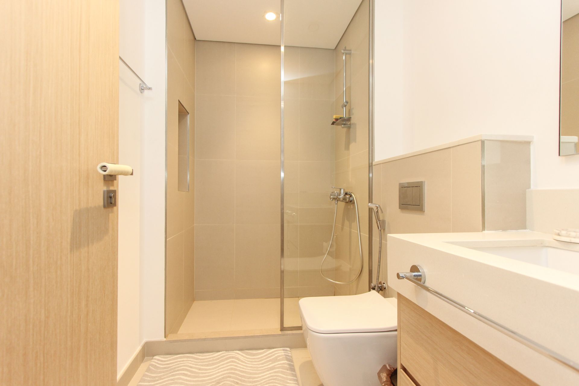 SKYLINE &amp; BURJ VIEW | FURNISHED | HIGH FLOOR