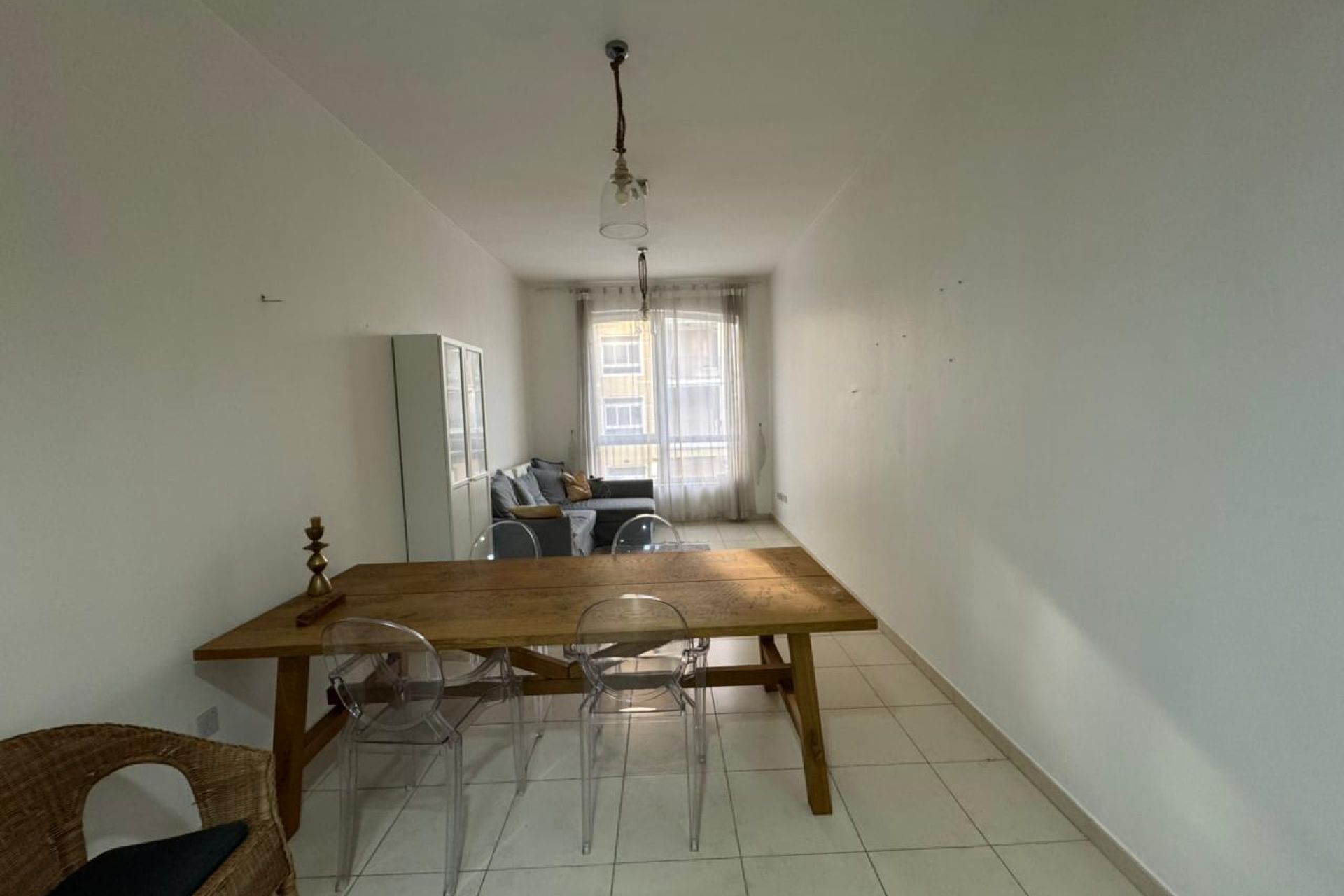 VACANT | FULLY FURNISHED | PRIME LOCATION