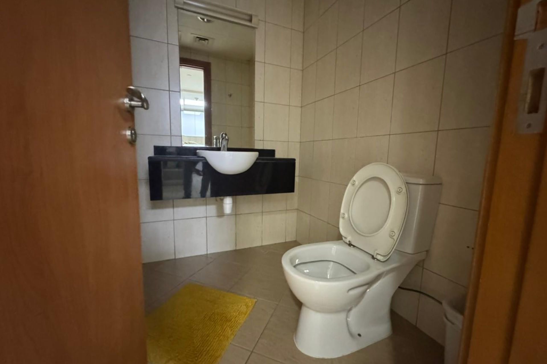 VACANT | FULLY FURNISHED | PRIME LOCATION