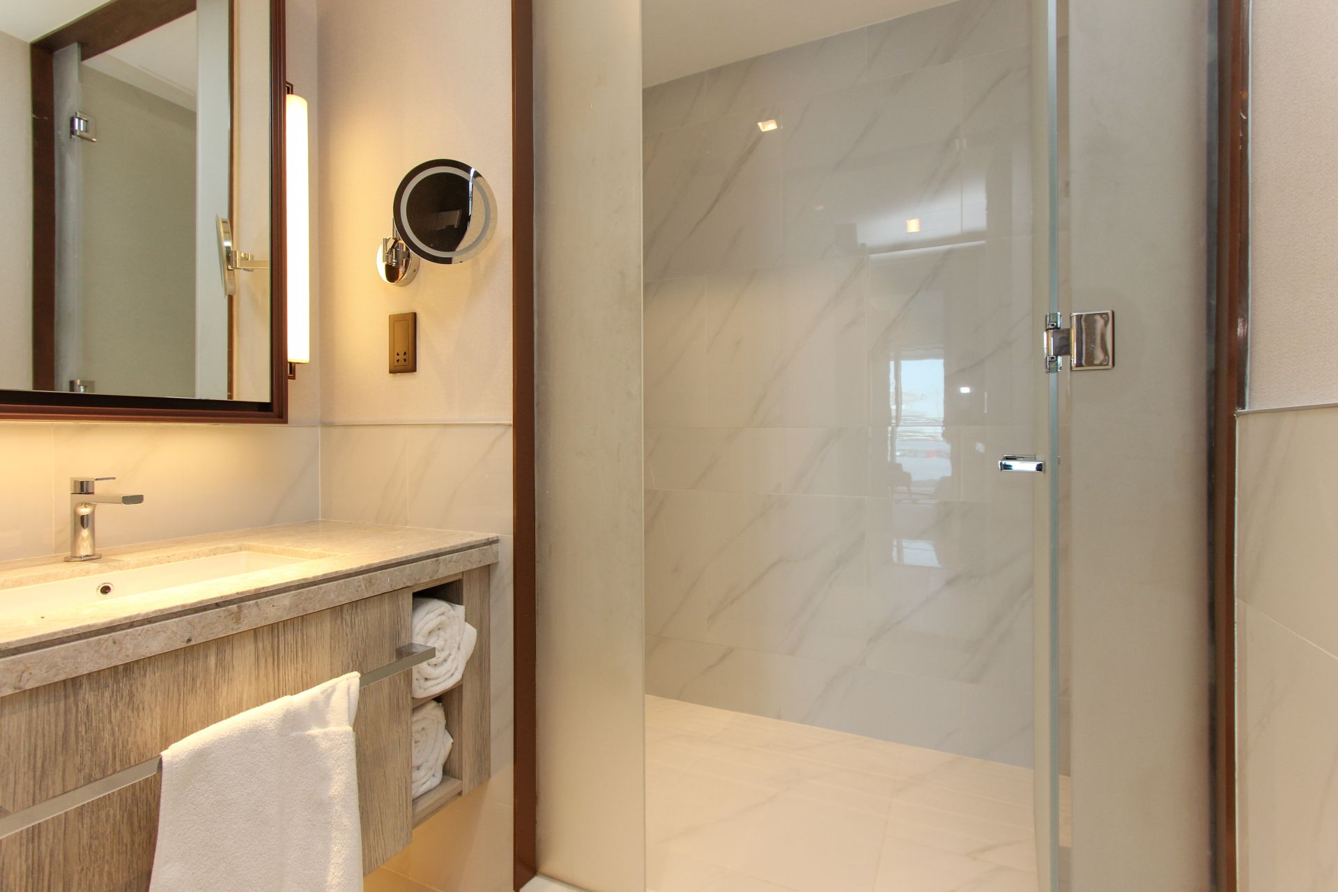 HUGE LAYOUT | SEA VIEW | VACANT SOON