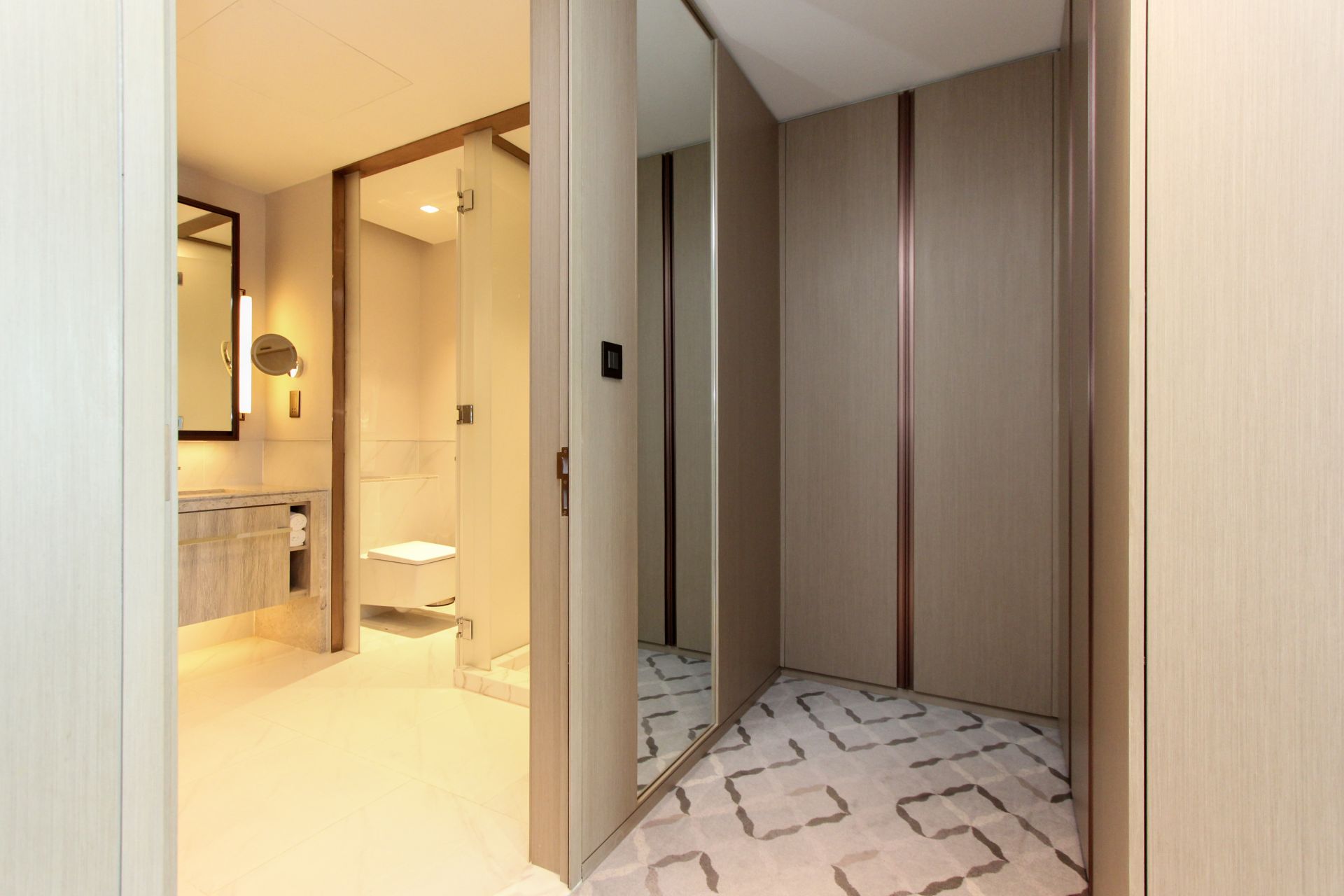 HUGE LAYOUT | SEA VIEW | VACANT SOON