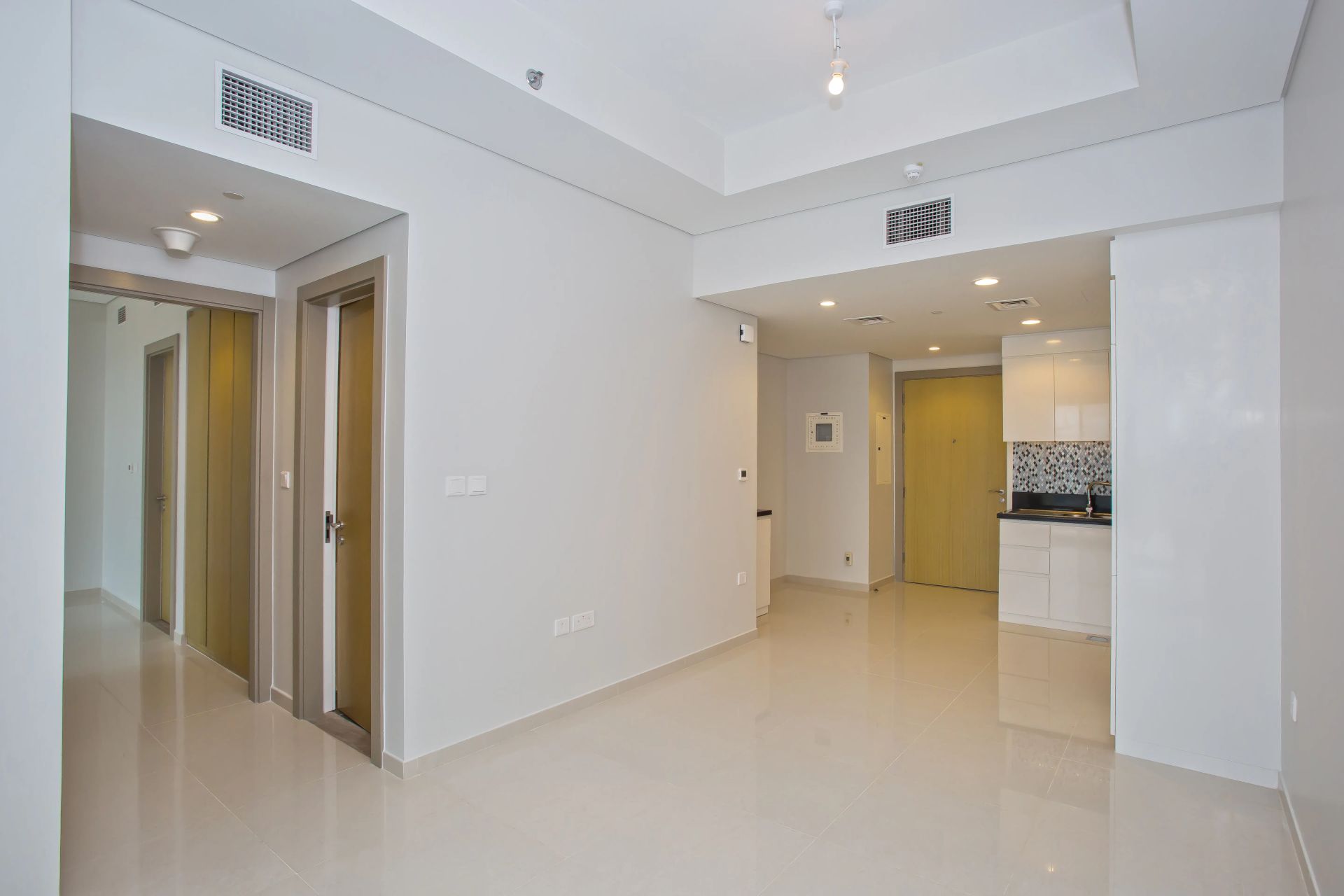 READY TO MOVE | PRIME LOCATION | SPECTACULAR VIEWS