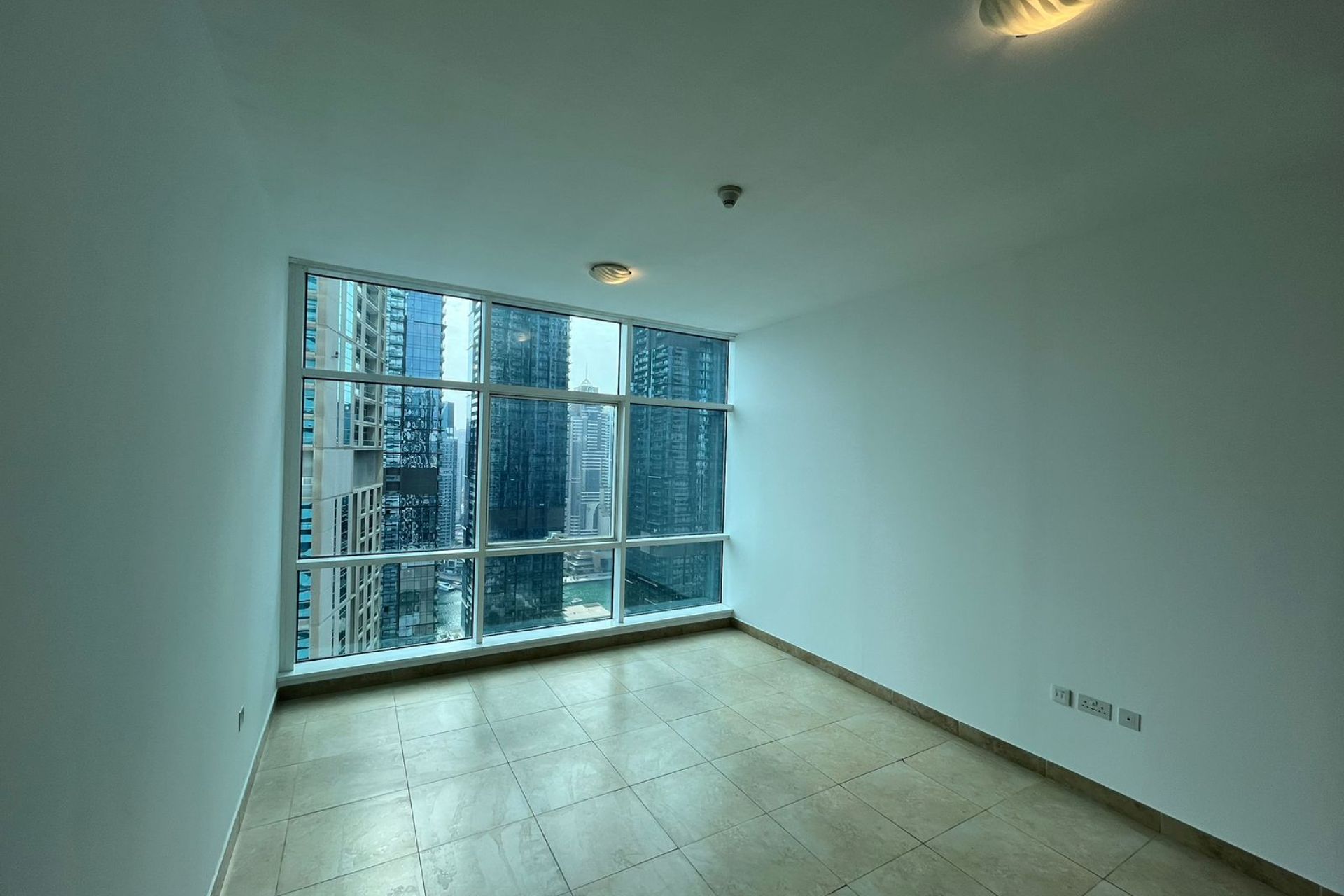 SPACIOUS UNIT | VACANT SOON | HIGHER FLOOR