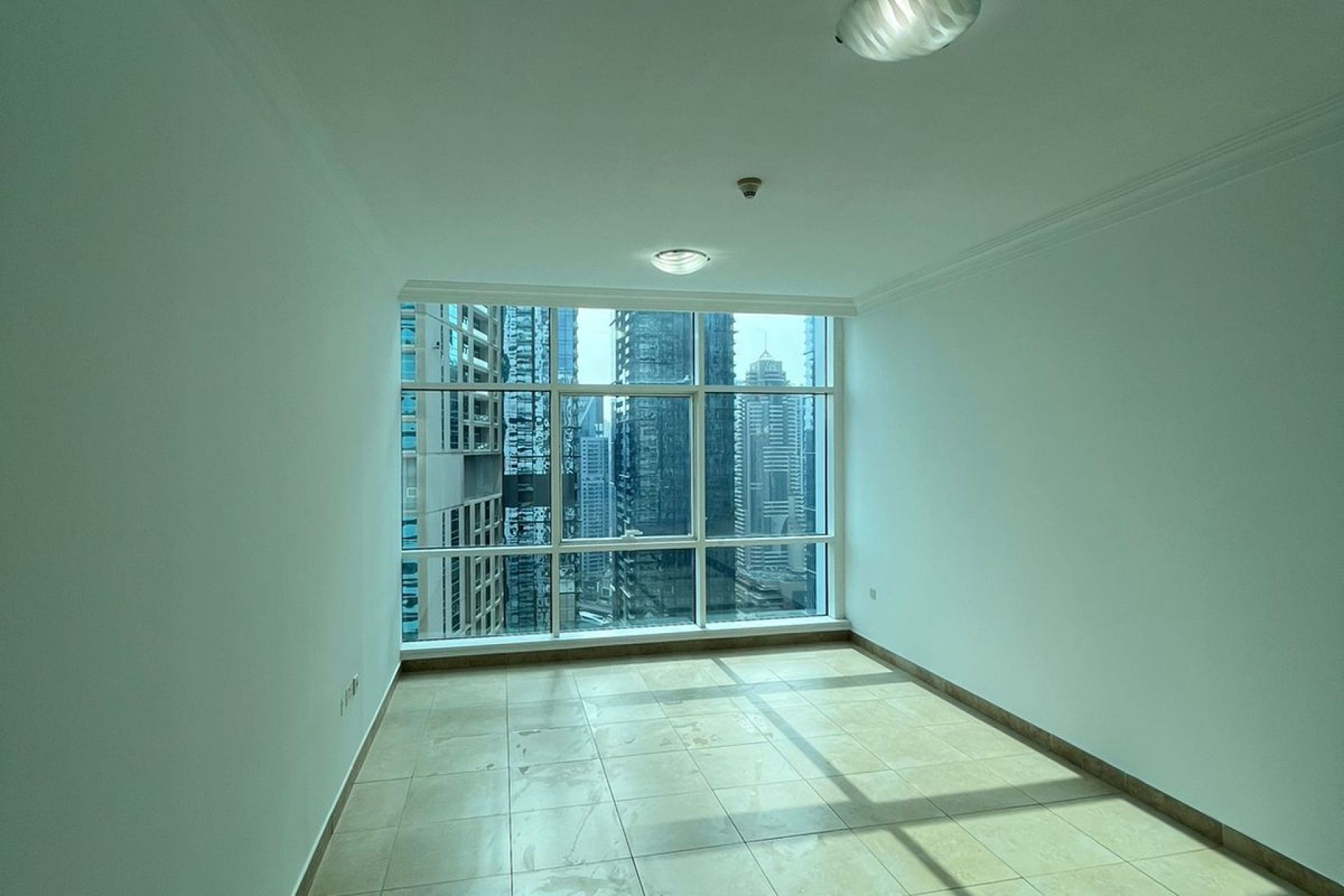 SPACIOUS UNIT | VACANT SOON | HIGHER FLOOR