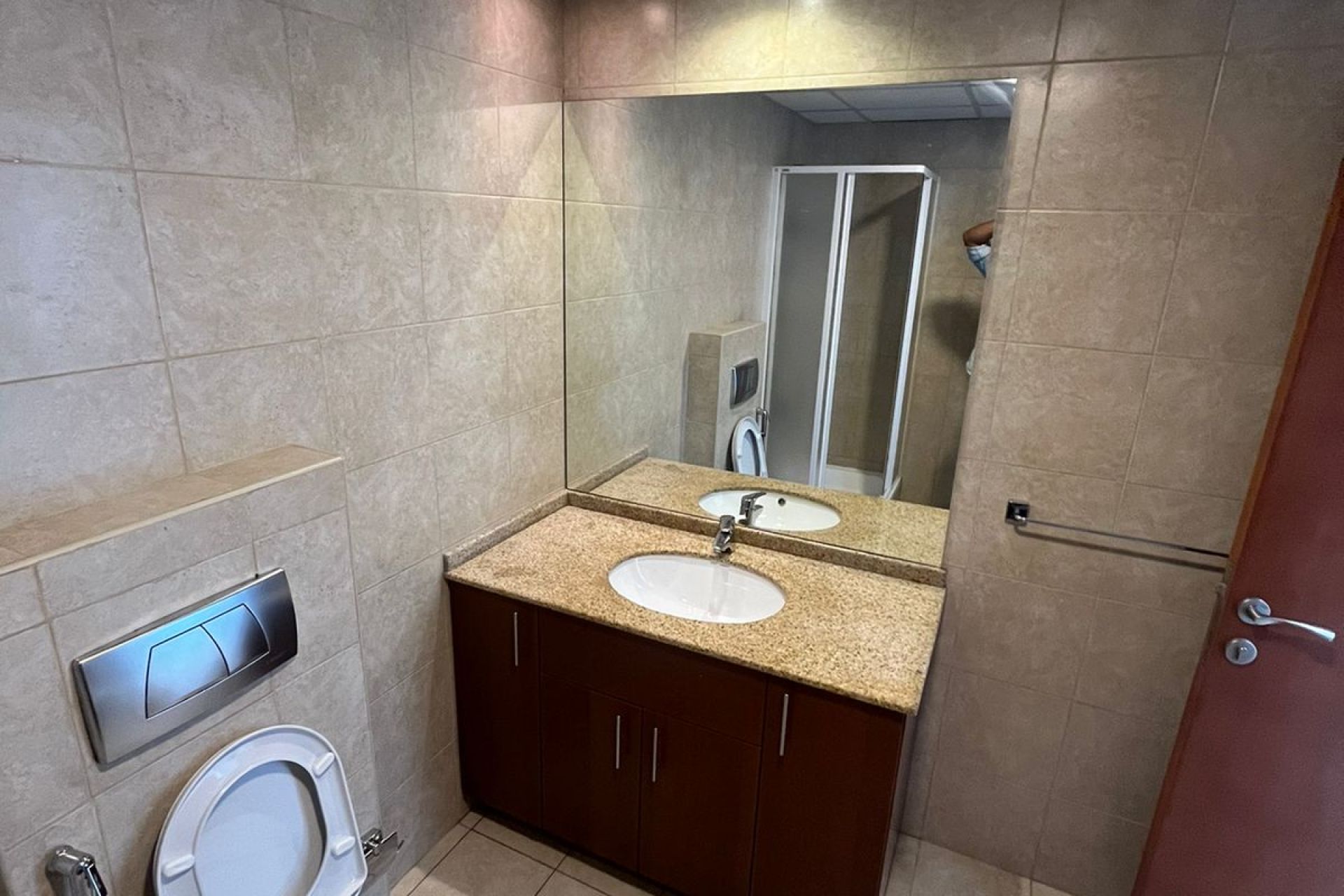 SPACIOUS UNIT | VACANT SOON | HIGHER FLOOR