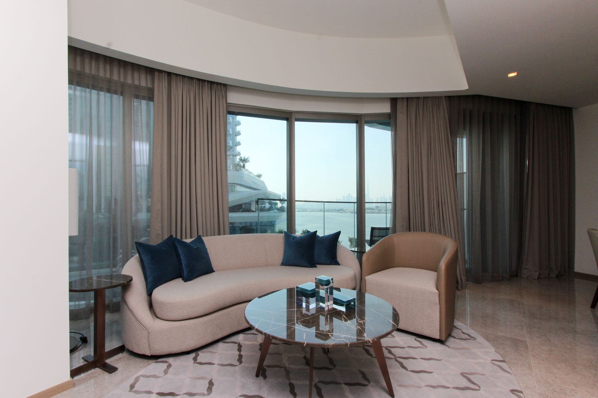 Luxury Apartment | Investor Deal | Community View