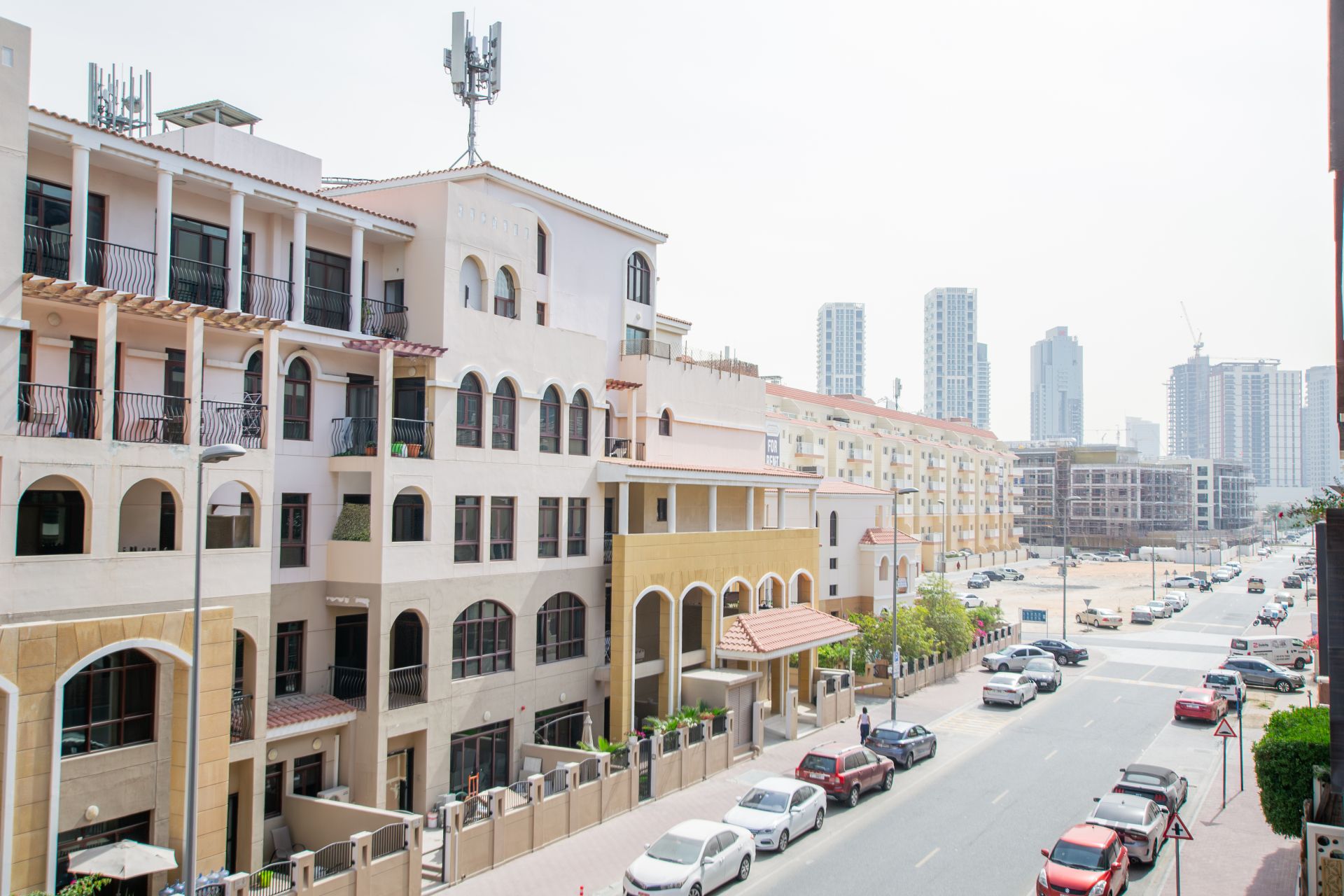 FURNISHED STUDIO | SPACIOUS | VACANT