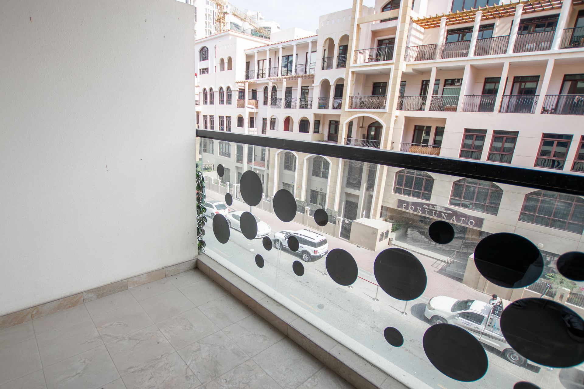 FURNISHED STUDIO | SPACIOUS | VACANT