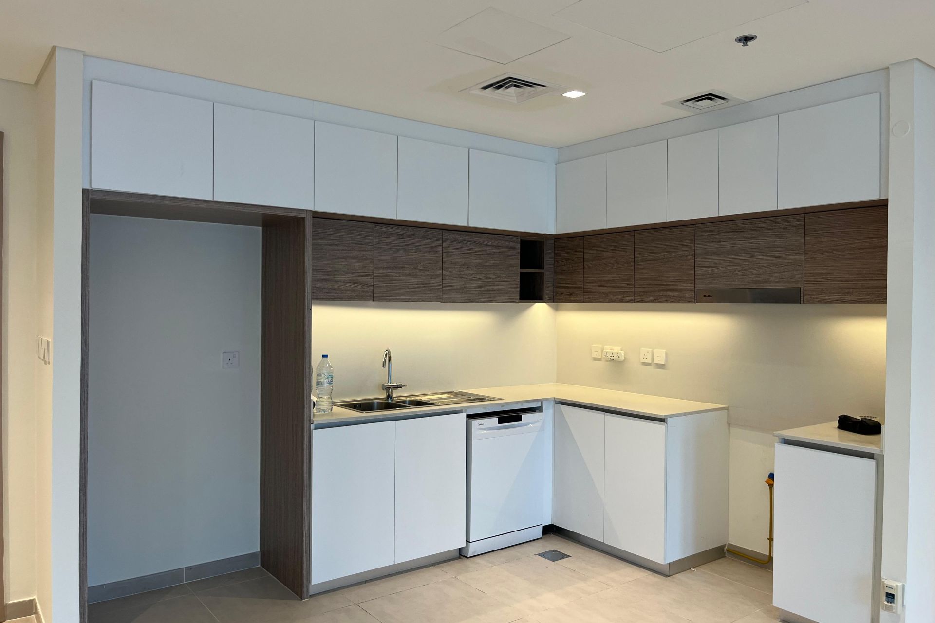 PARK VIEW | PARTIAL SEA VIEW| HIGH FLOOR | VACANT