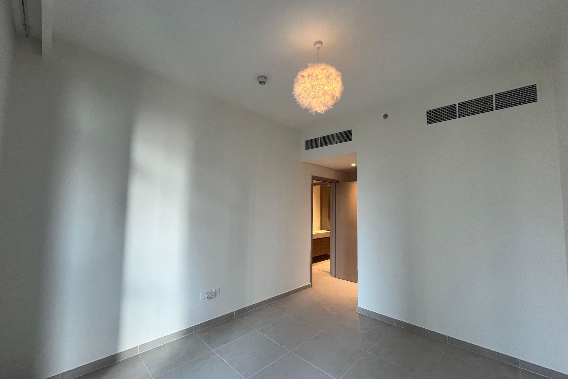 PARK VIEW | PARTIAL SEA VIEW| HIGH FLOOR | VACANT