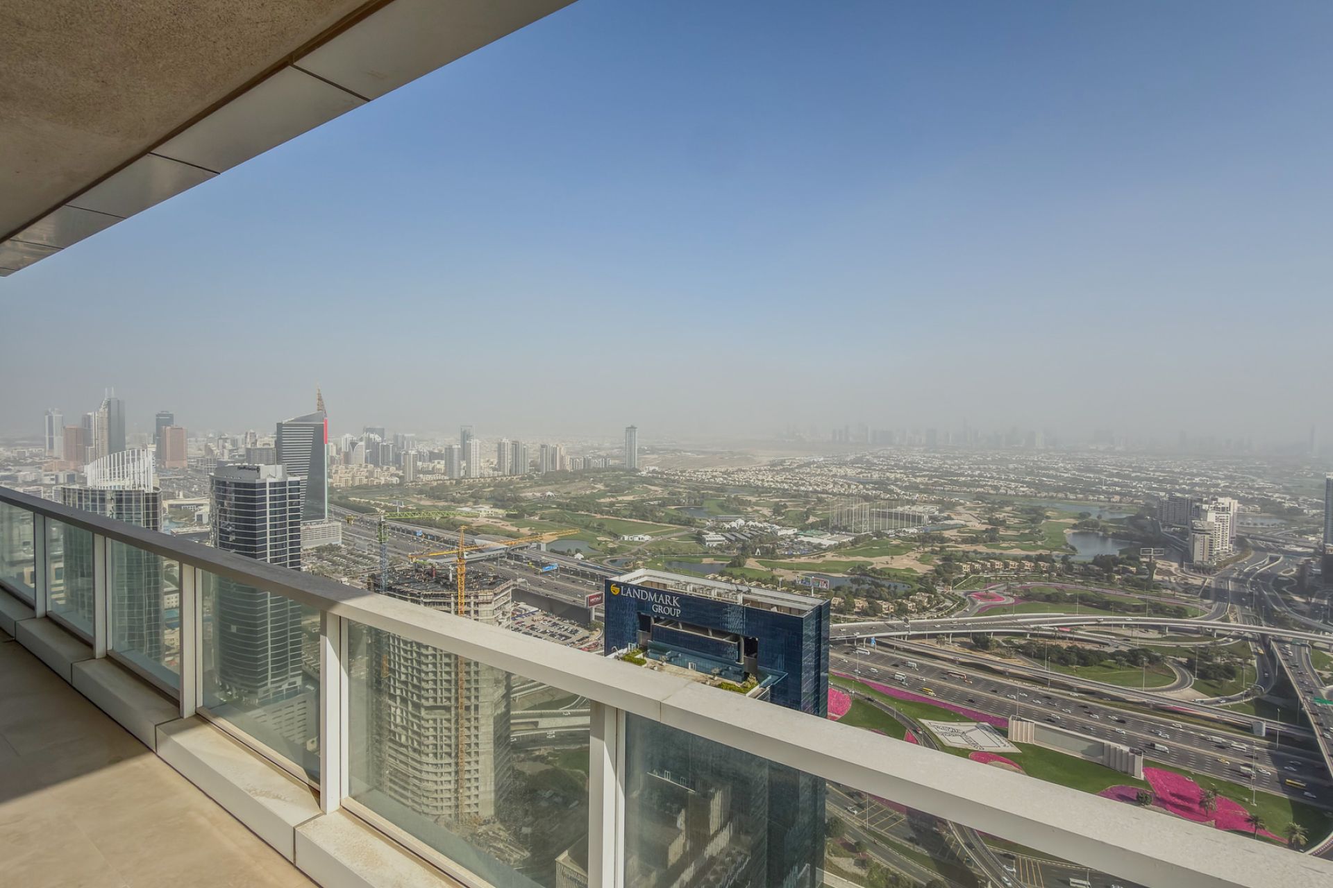 HIGH FLOOR | GOLF &amp; MARINA VIEW | VACANT