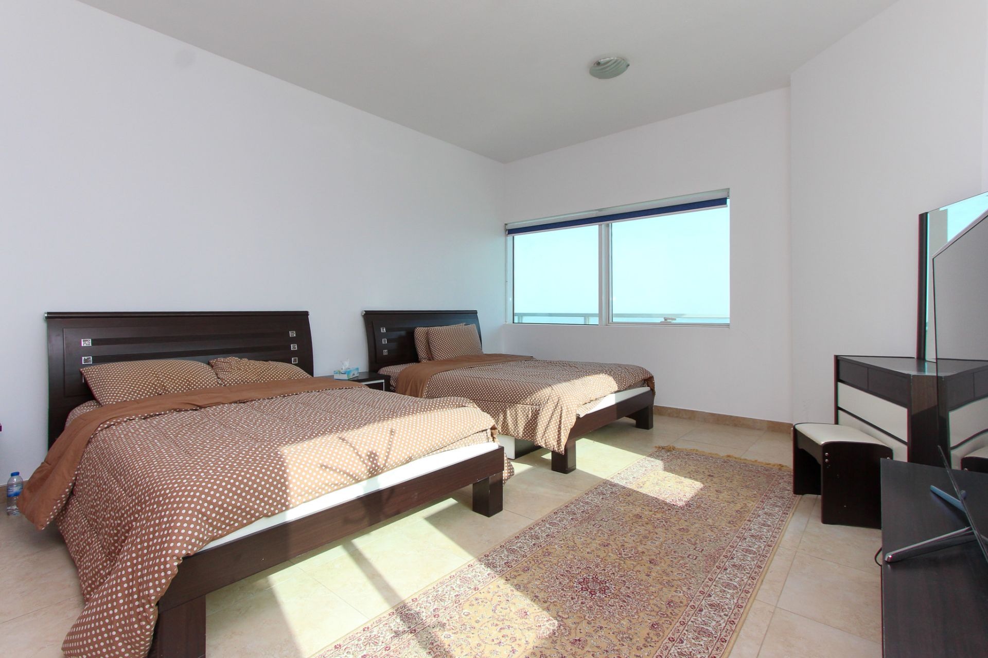 HIGH FLOOR | GOLF &amp; MARINA VIEW | VACANT