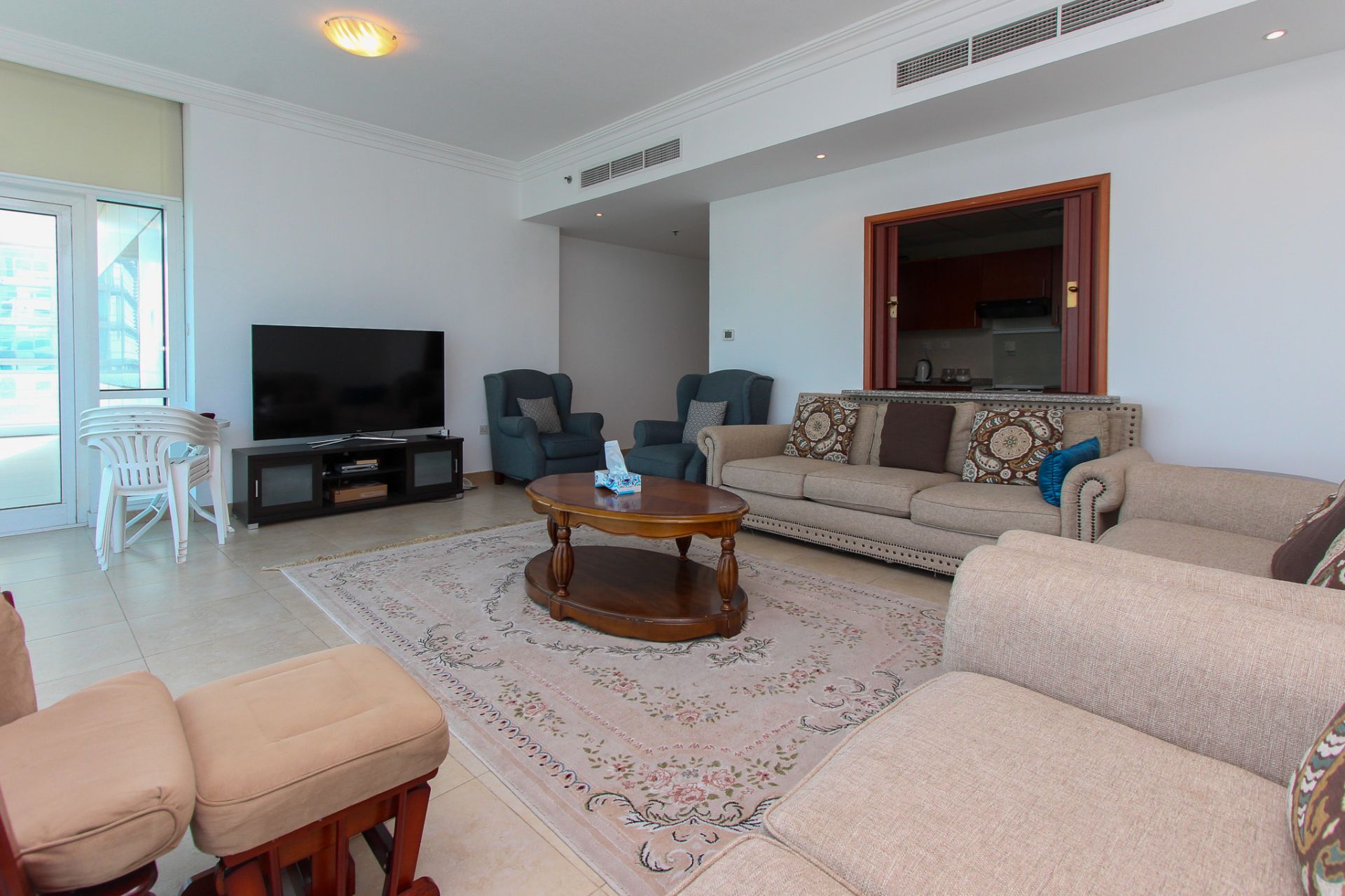 HIGH FLOOR | GOLF &amp; MARINA VIEW | VACANT