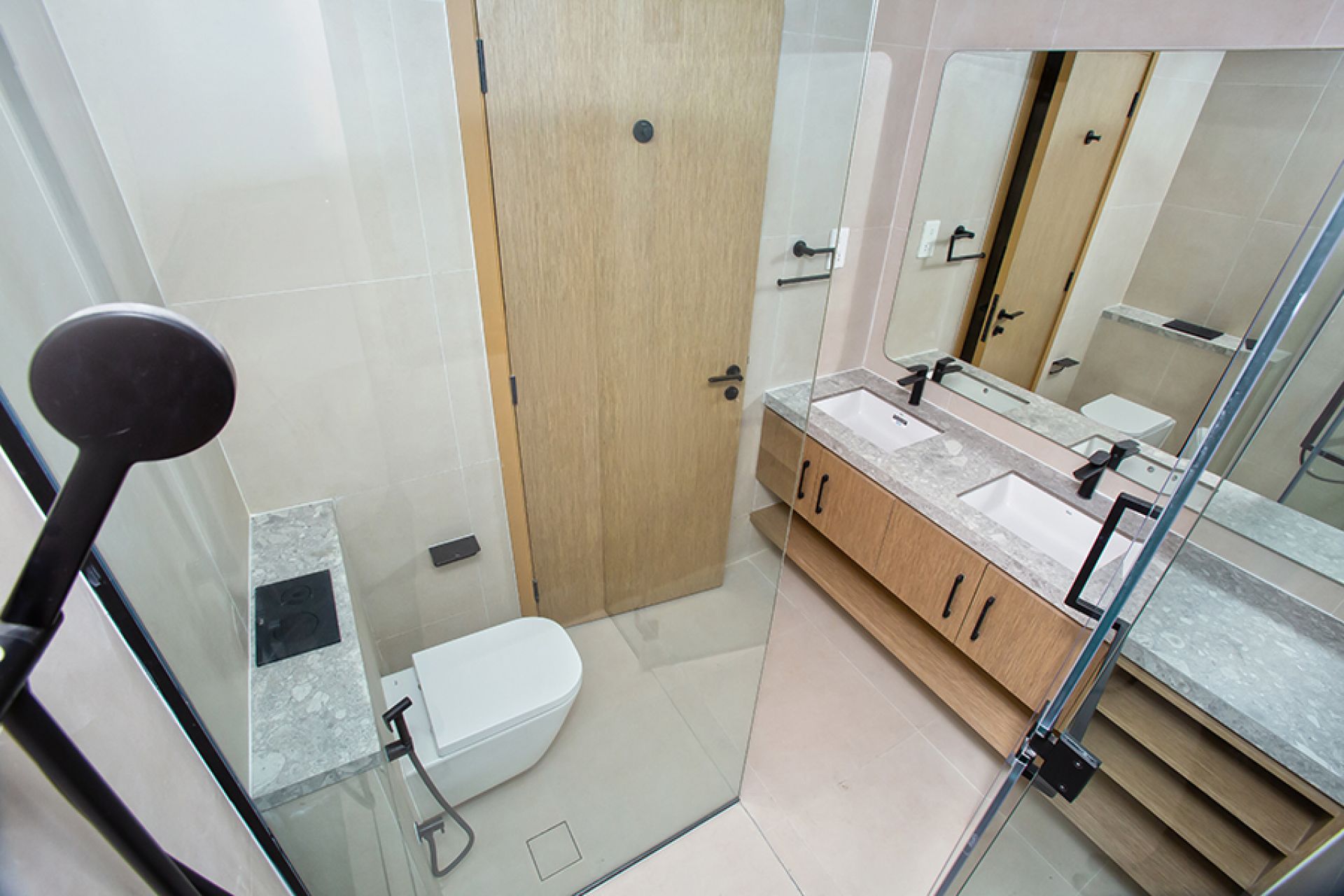 BRAND NEW | NEAR POOL AND PARK | SPACIOUS VILLA