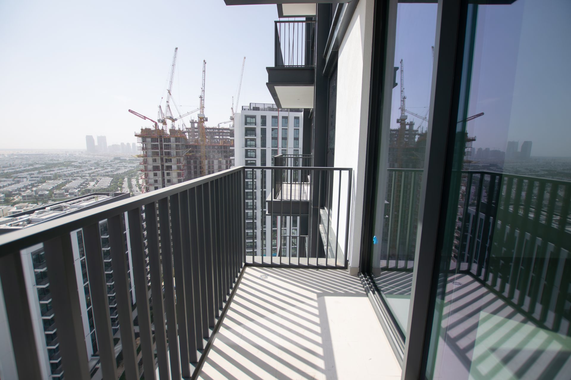 POOL AND GOLF VIEW | HIGH FLOOR | SPACIOUS LAYOUT