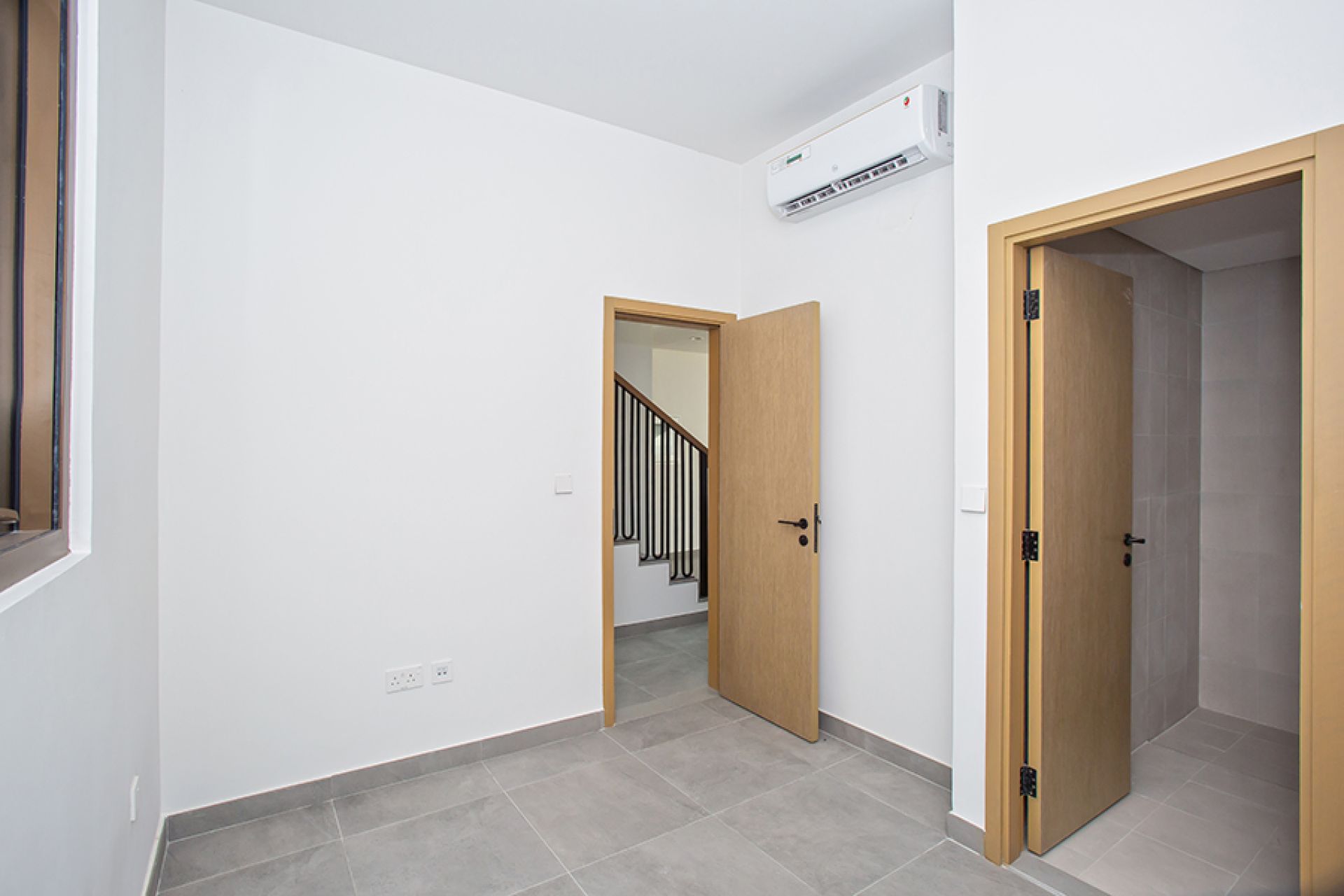 SINGLE ROW | BRAND NEW | PARK, POOL &amp; OPEN VIEW