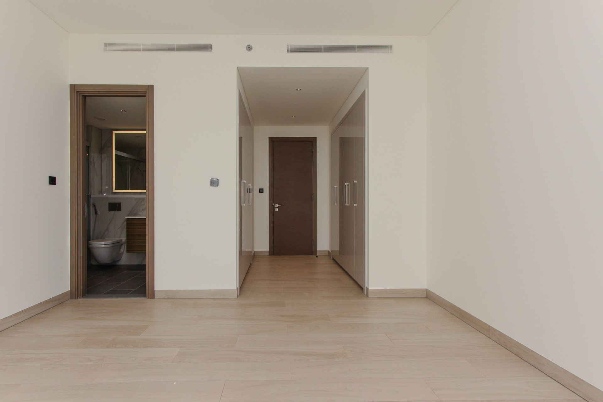 Full Lagoon and Downtown View | High Floor