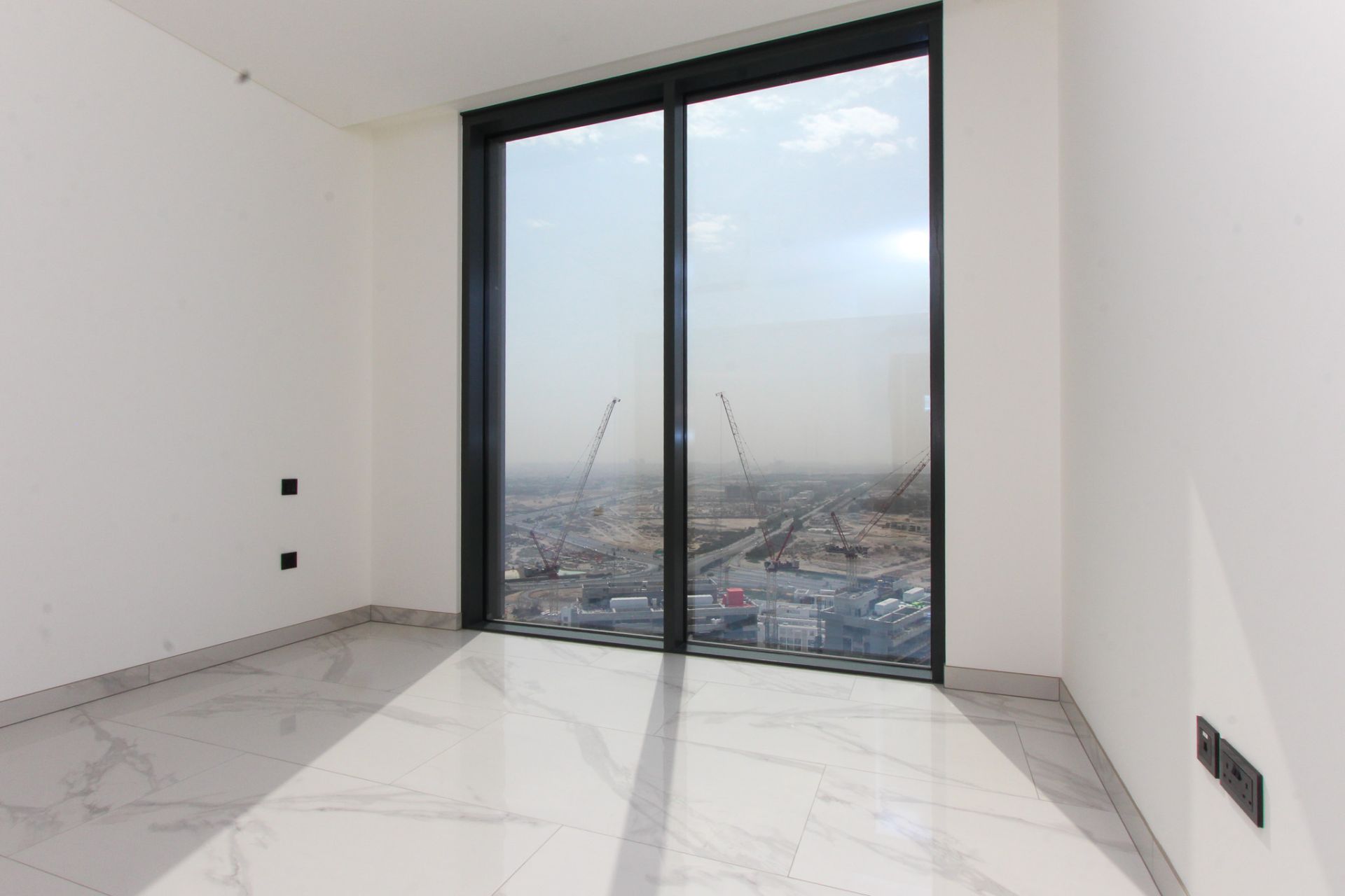 Full Lagoon and Downtown View | High Floor