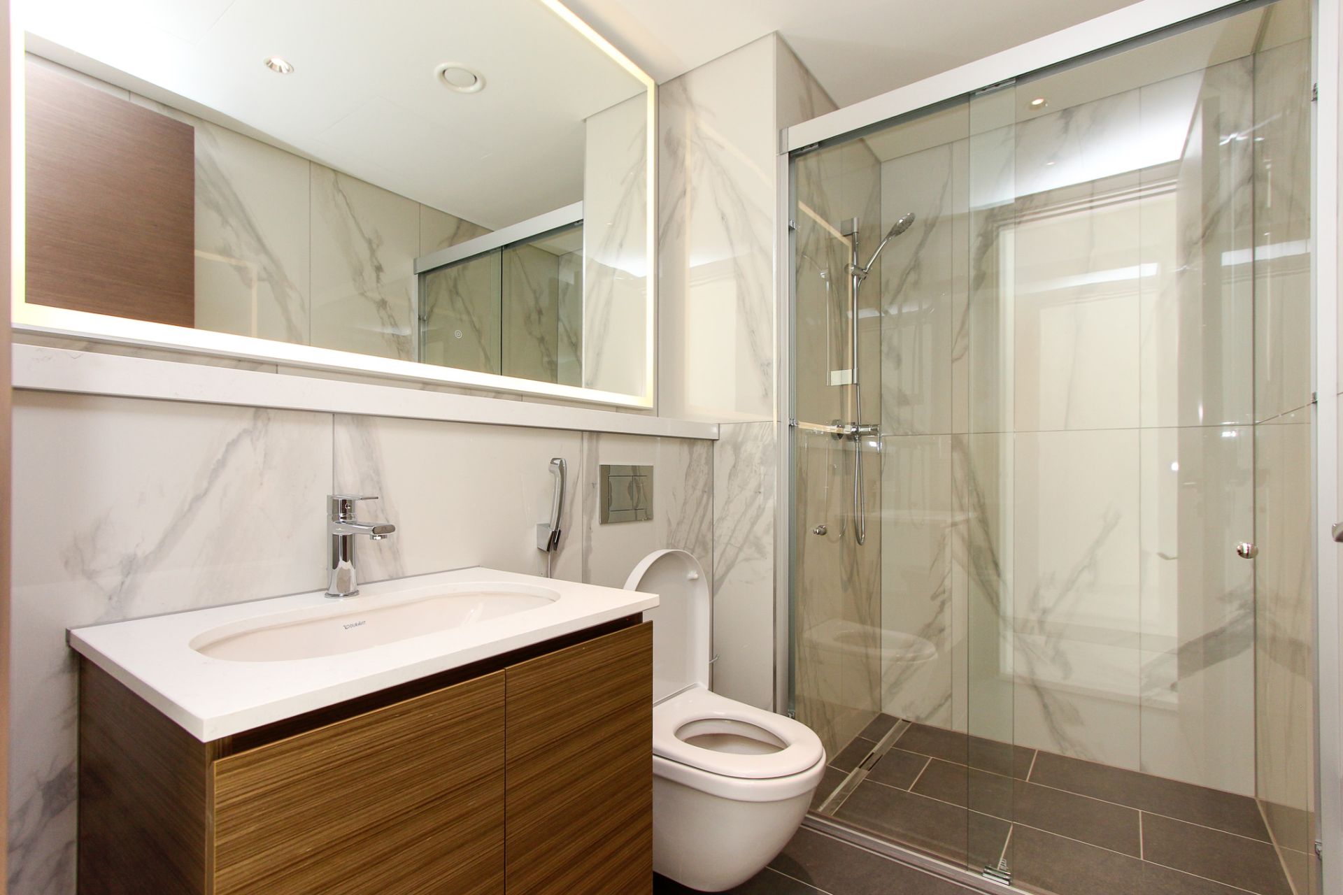 Full Lagoon and Downtown View | High Floor