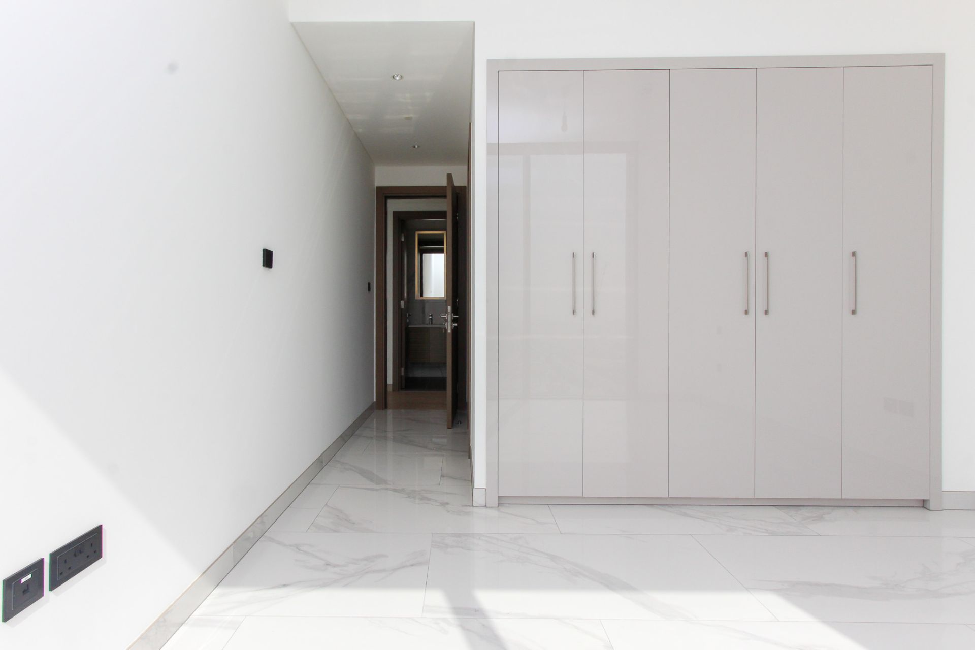 Full Lagoon and Downtown View | High Floor