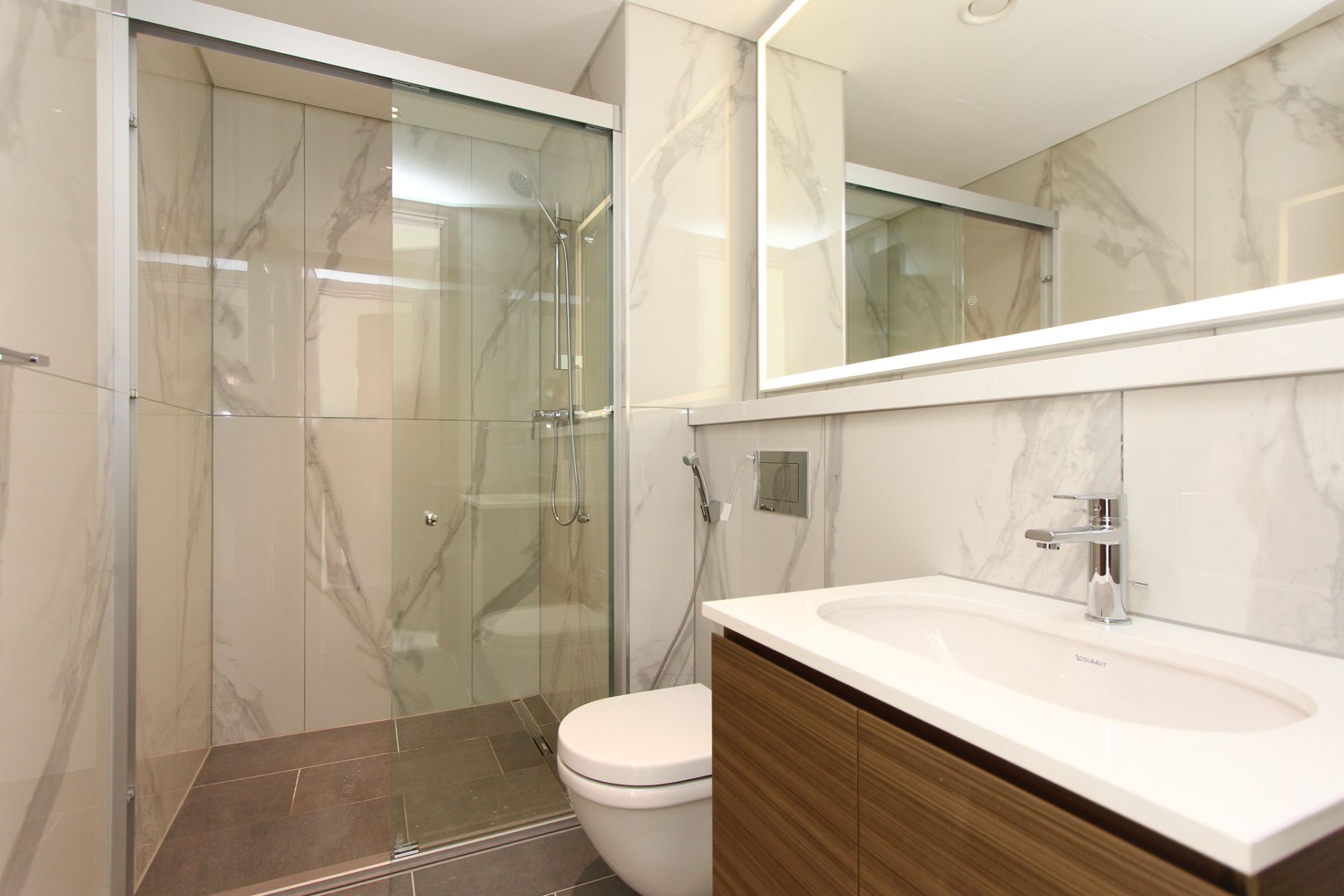 Full Lagoon and Downtown View | High Floor