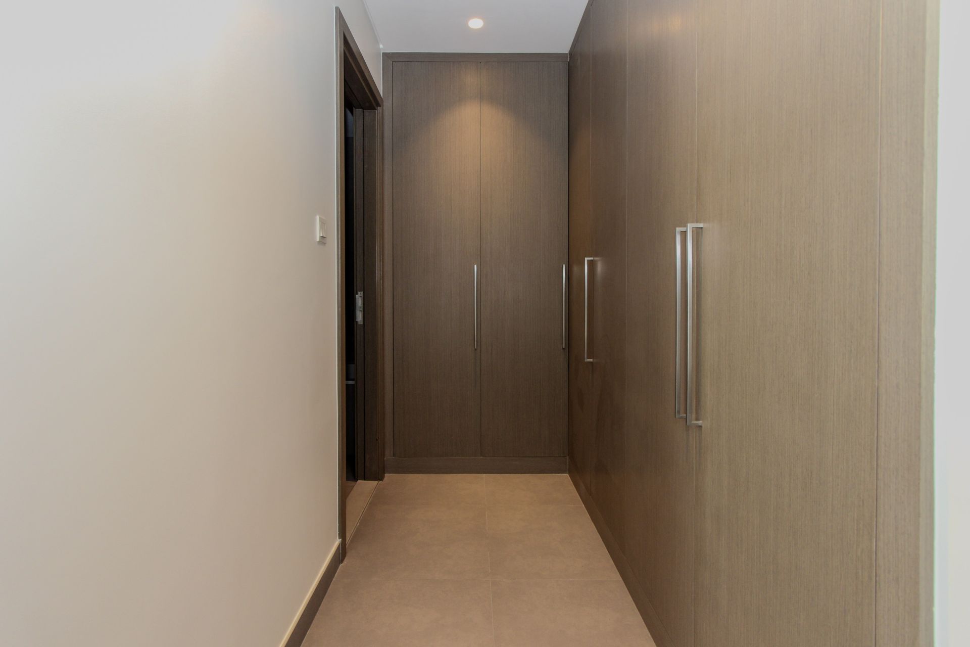 High Floor | Chiller Free | Canal View