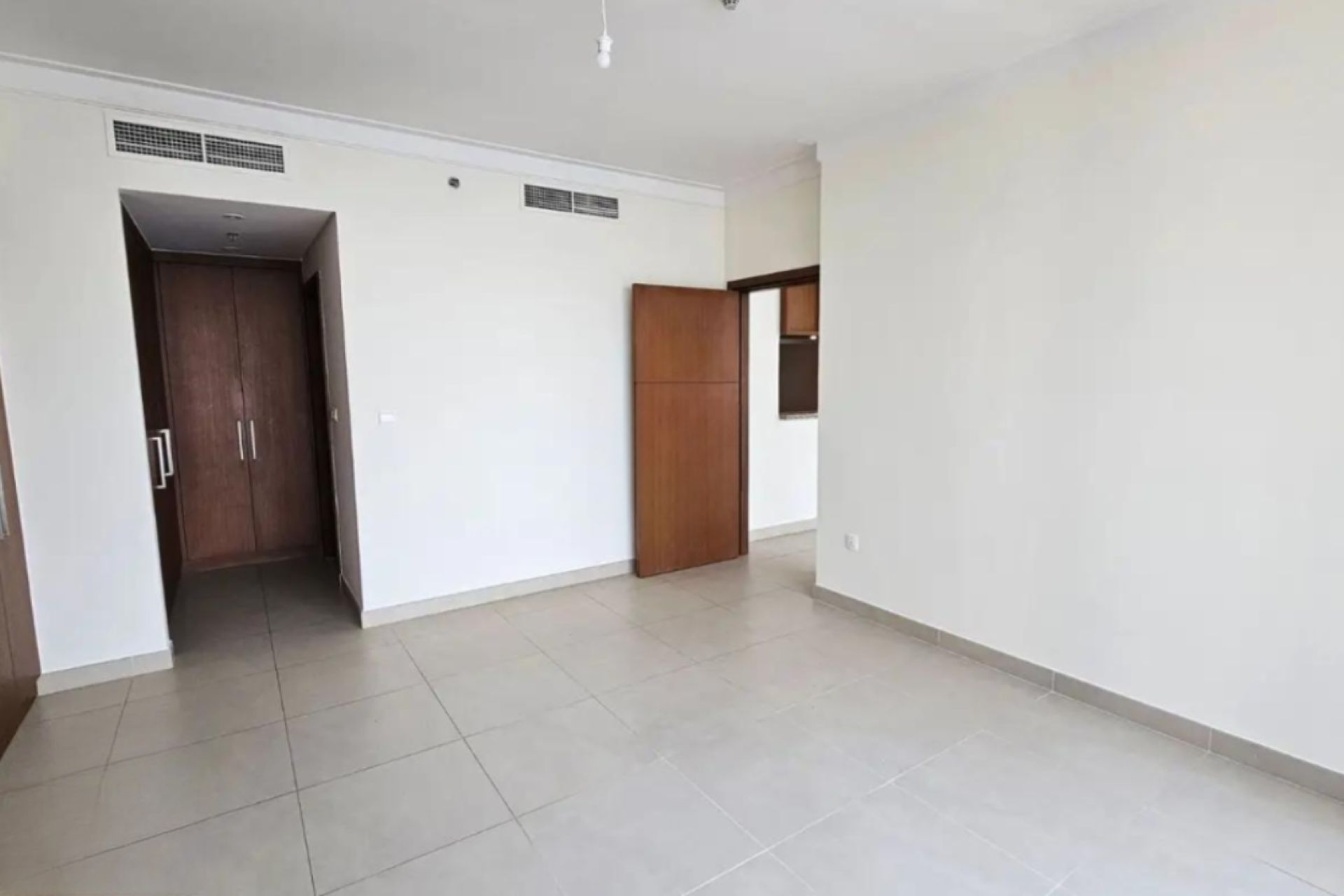 Water View | Vacant Soon | Mid Floor