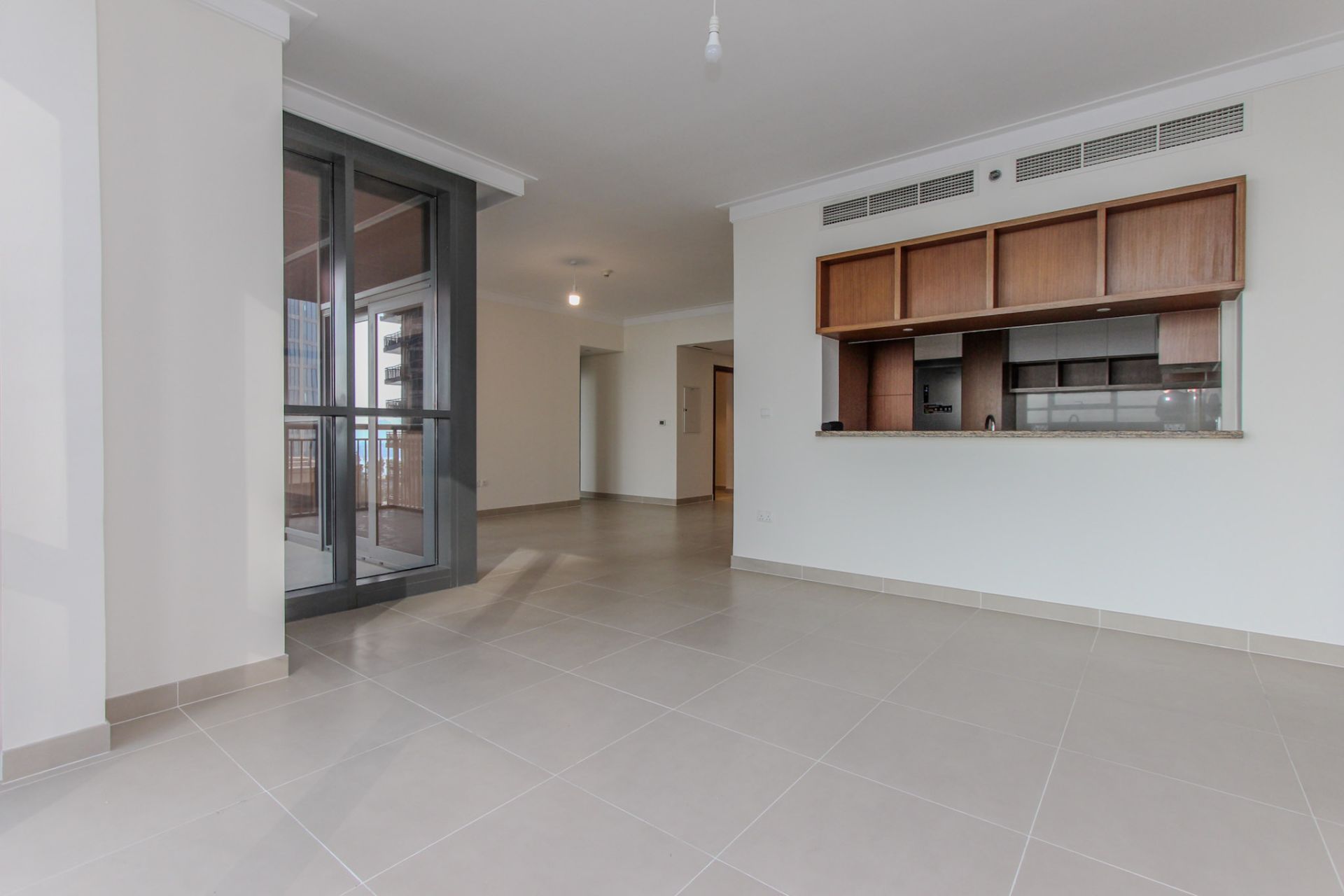 Creek and Marina View | Maids Room | Mid Floor