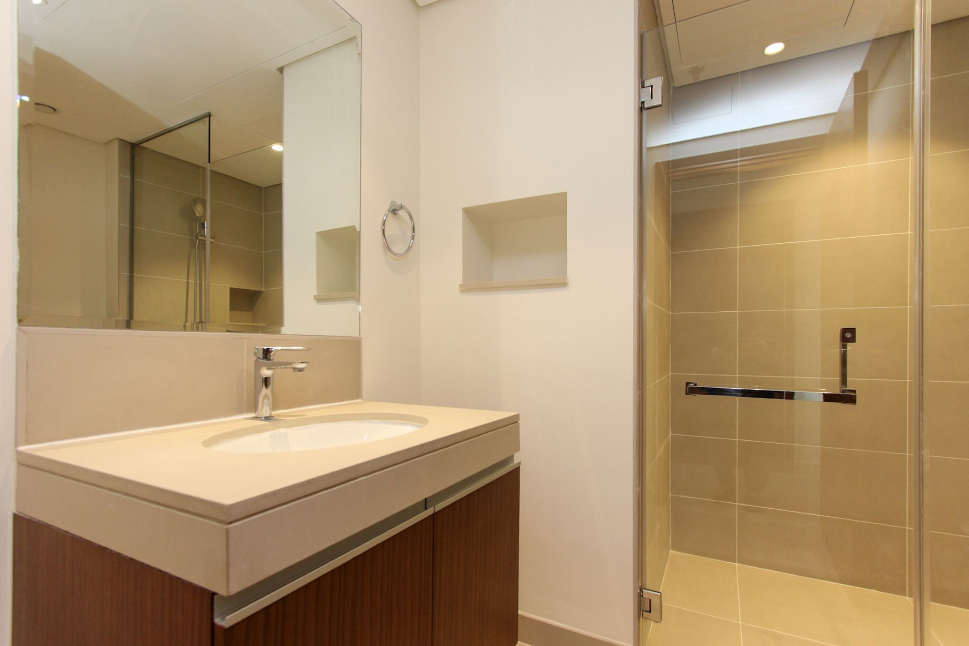 Creek and Marina View | Maids Room | Mid Floor