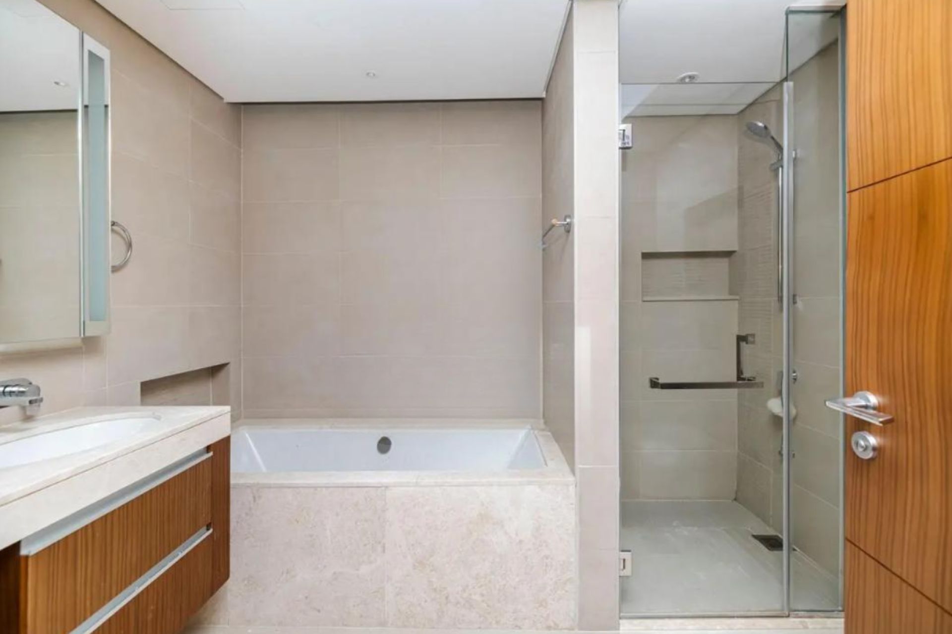 Creek and Marina View | Maids Room | Mid Floor