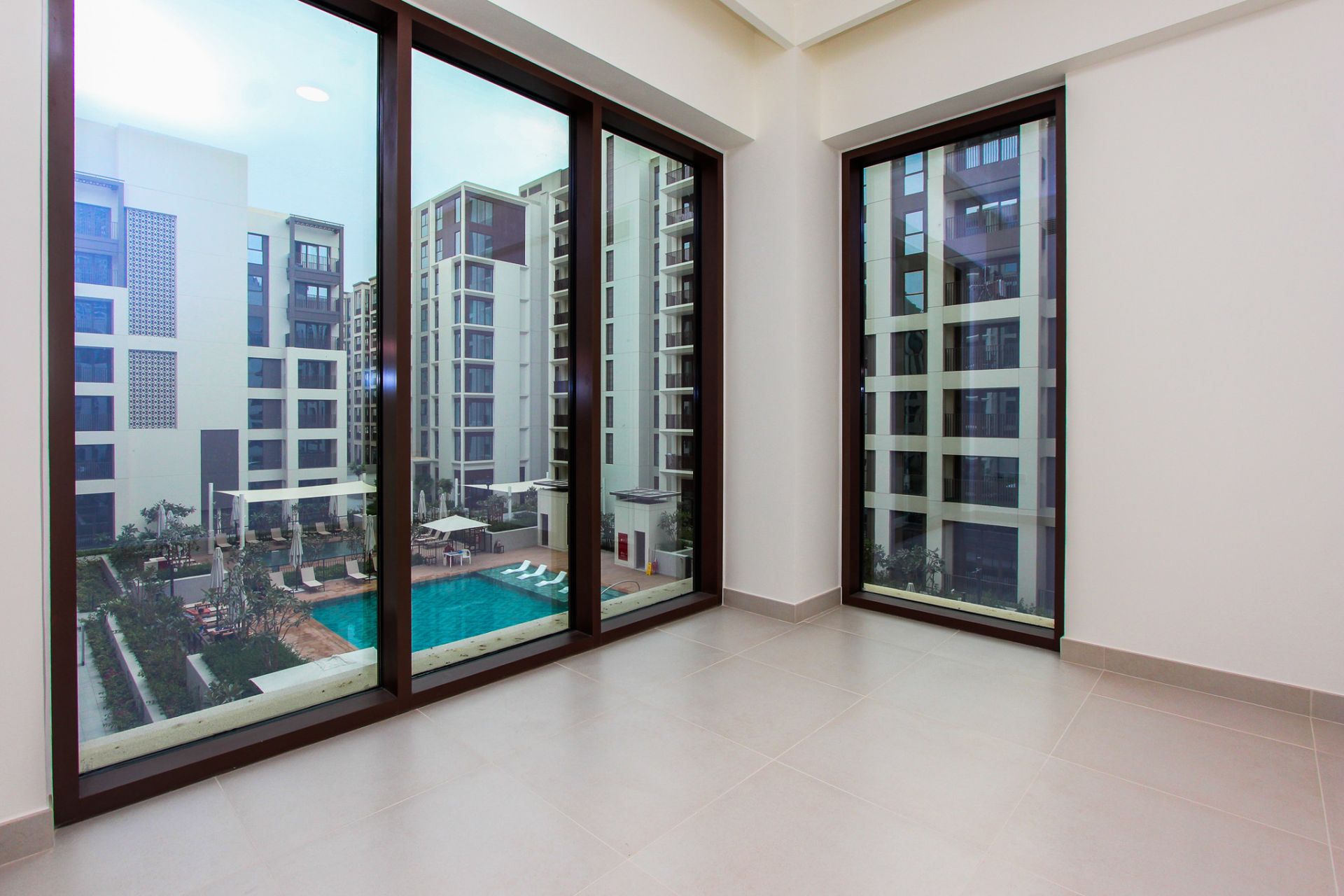 BRAND - NEW | HUGE-TERRACE | OPEN POOL VIEW