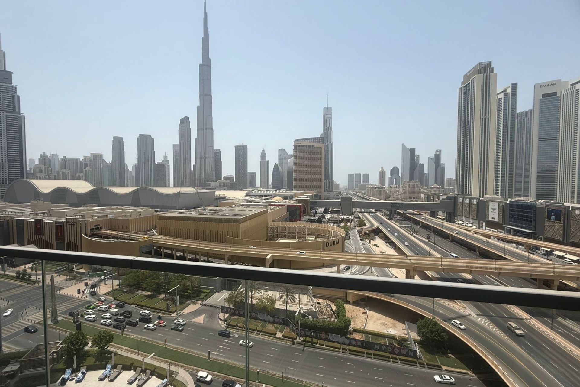 DUBAI MALL ACCESS | BURJ VIEW | SEMI-FURNISHED