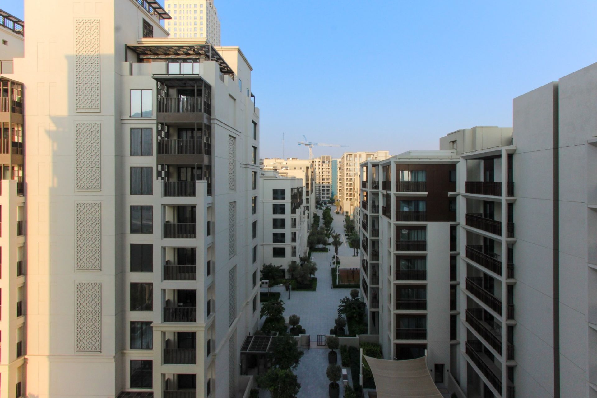 LAGOON ACCESS | VACANT | HIGH FLOOR