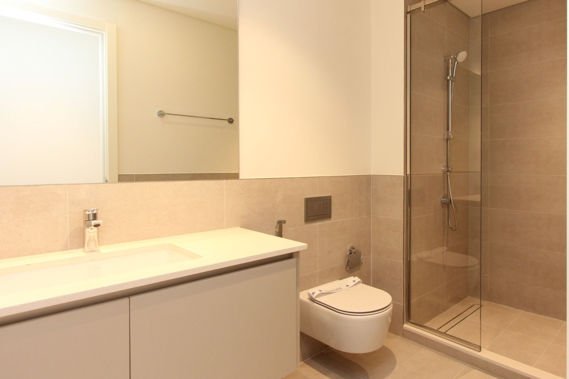 LAGOON ACCESS | VACANT | HIGH FLOOR