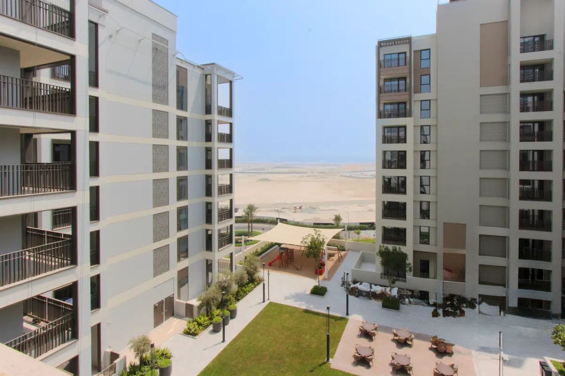 Beach Access | Vacant Now | Chiller Free