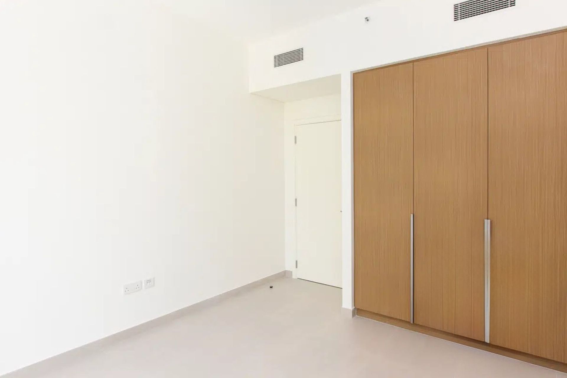 Beach Access | Vacant Now | Chiller Free